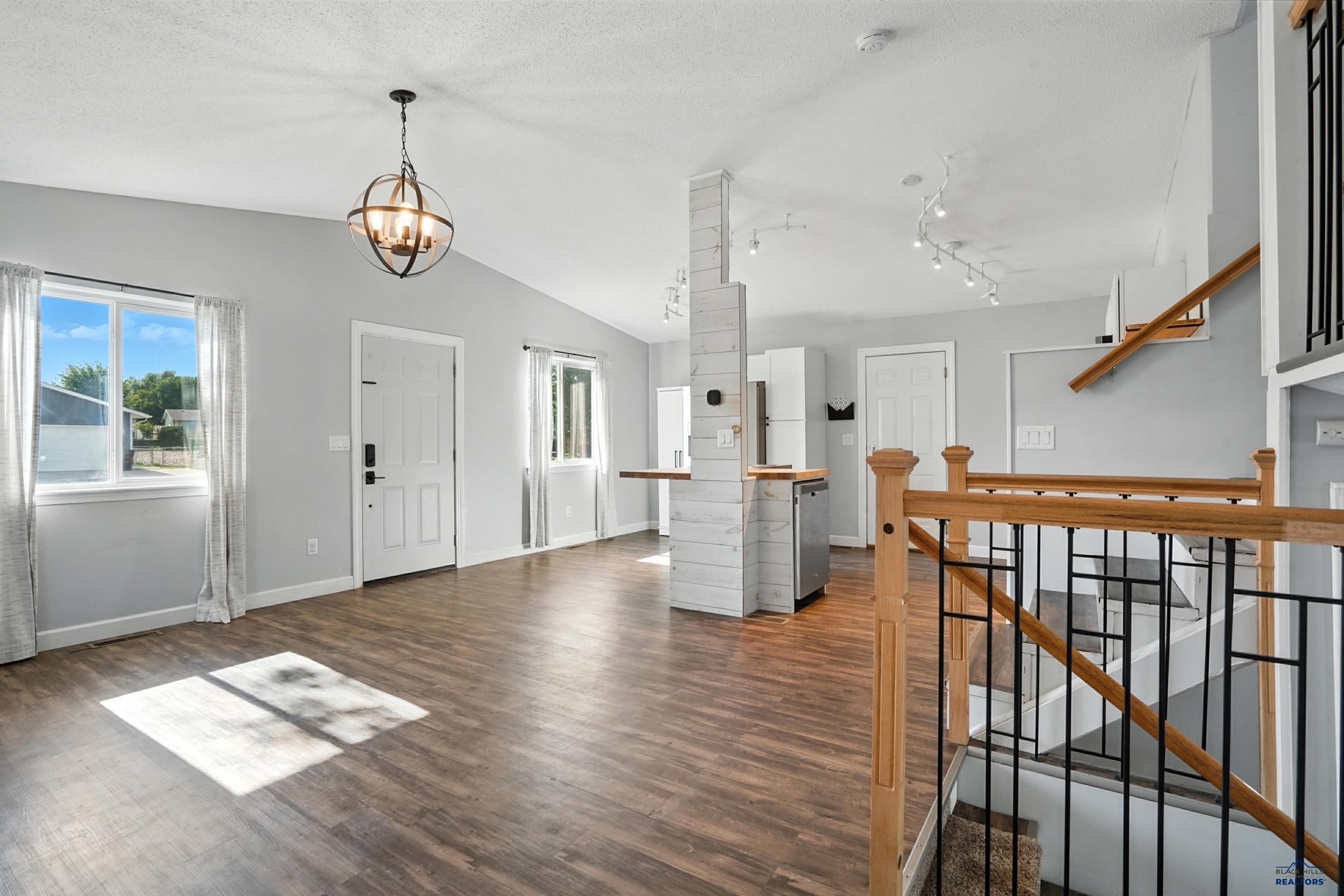 4406 THREE RIVERS DR