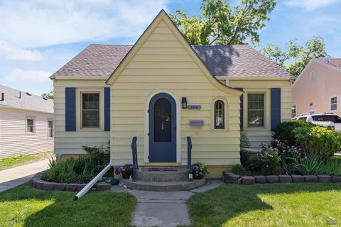 1806 9TH ST RAPID CITY SD 57701