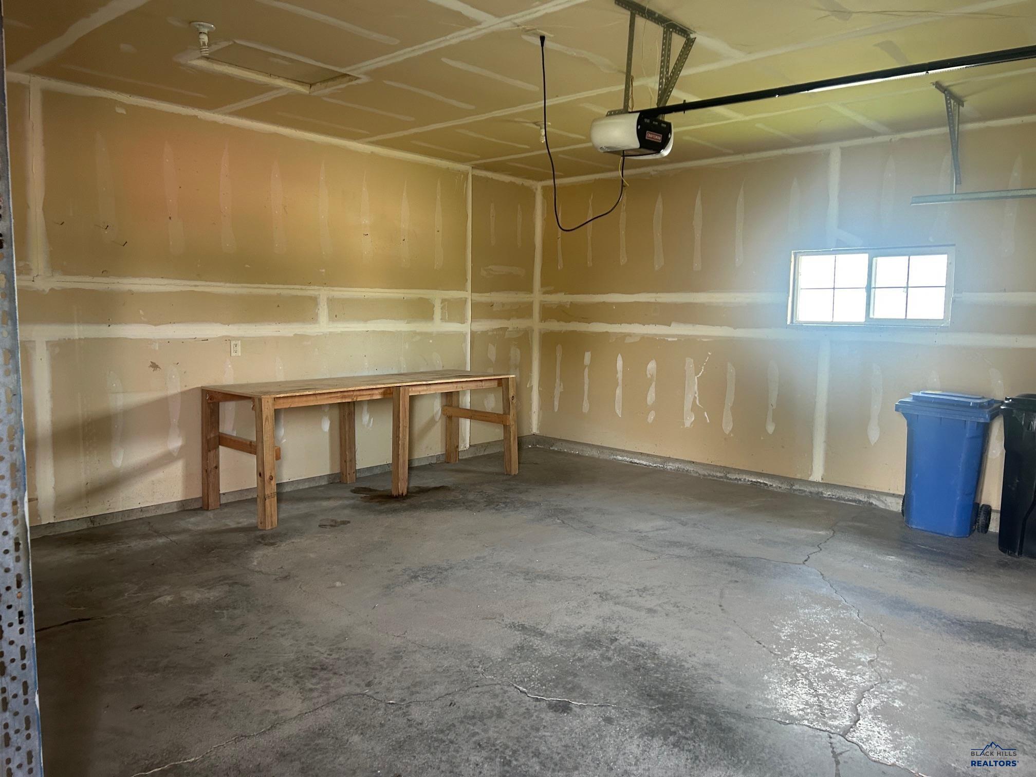 4505 THREE RIVERS DR