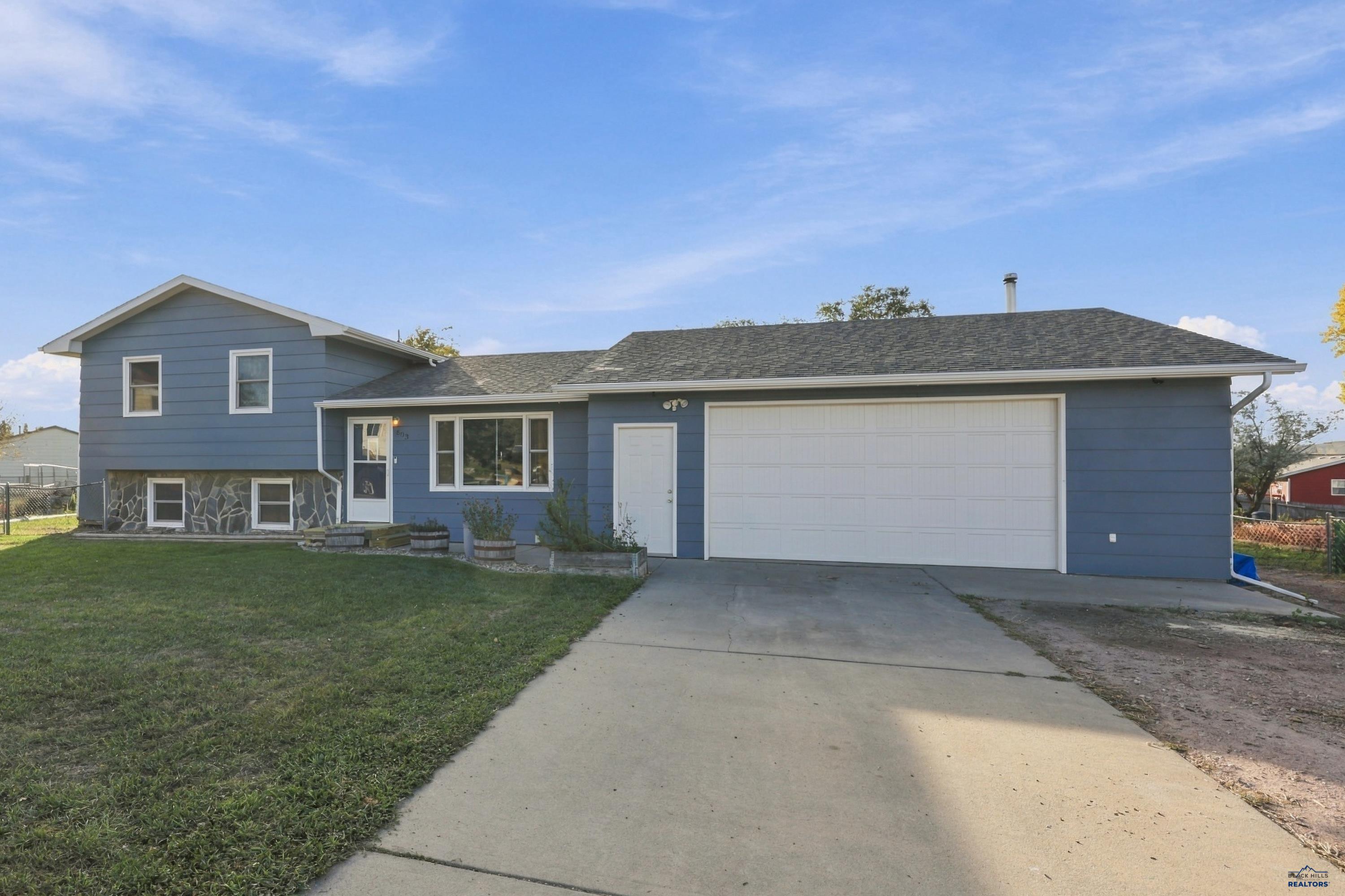 503 CARDINAL CT