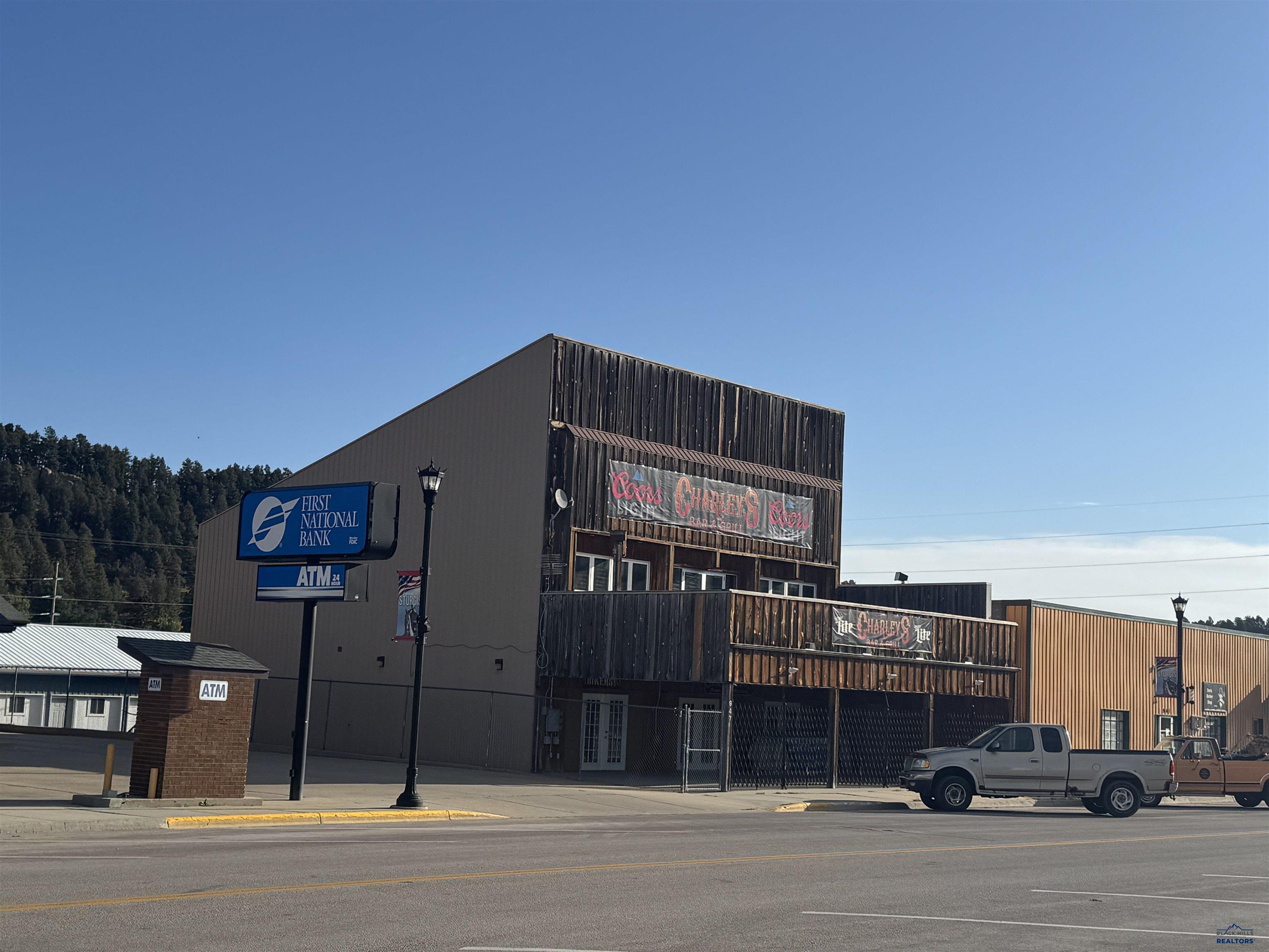 947 MAIN ST