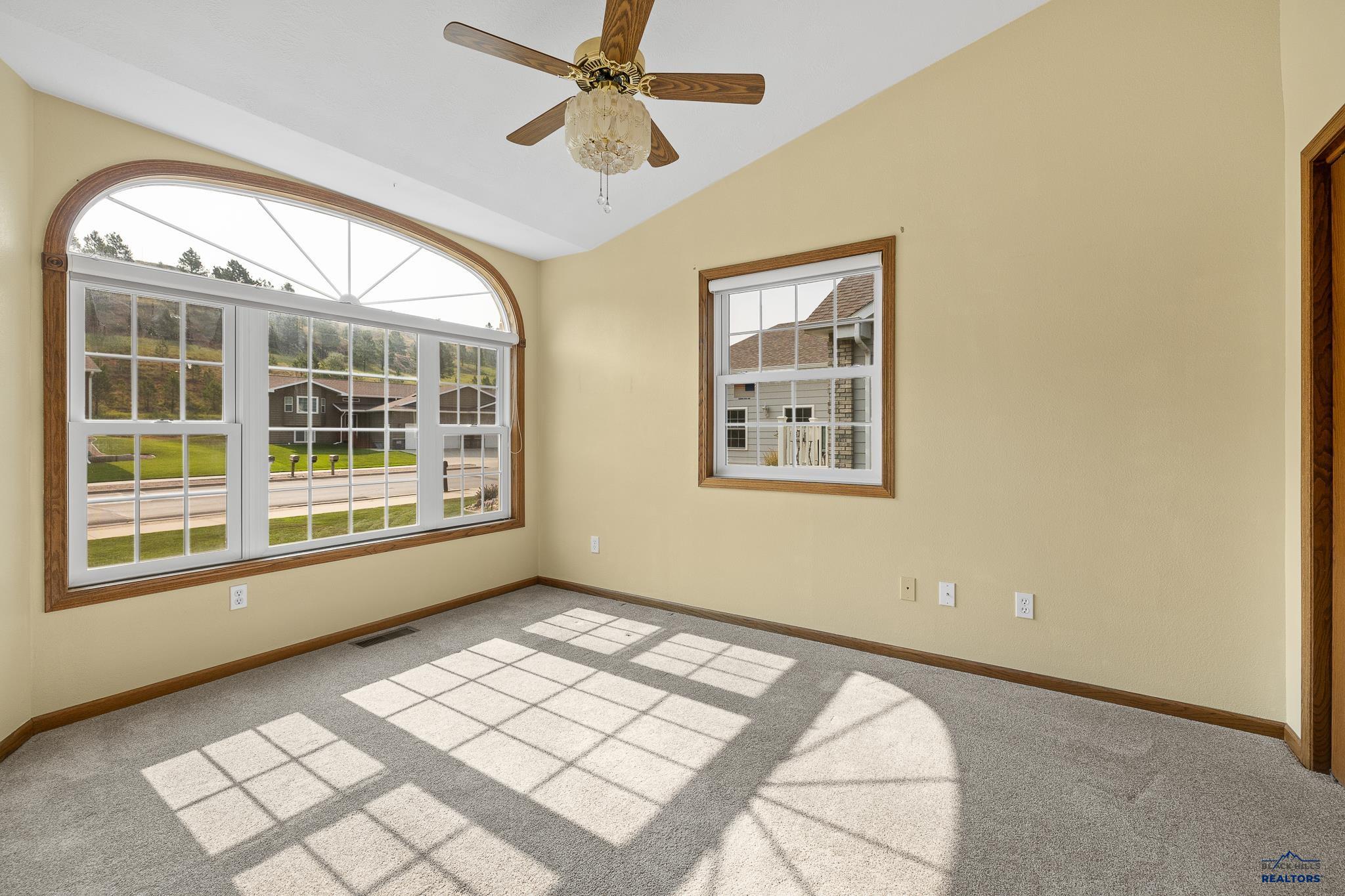 Rapid City, South Dakota 57702, United States, 3 Bedrooms Bedrooms, ,3 BathroomsBathrooms,Residential,Contingent,50772