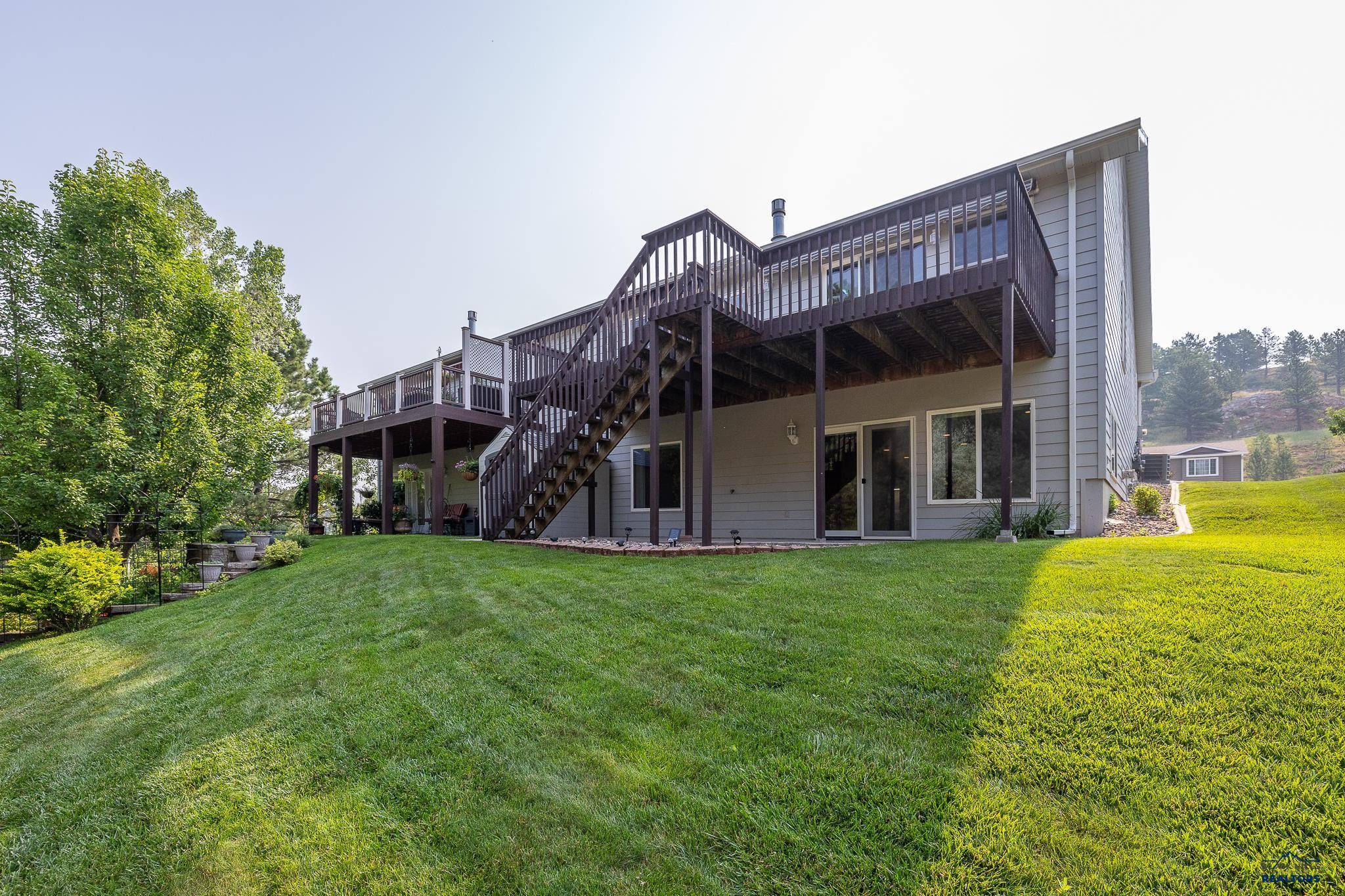 Rapid City, South Dakota 57702, United States, 3 Bedrooms Bedrooms, ,3 BathroomsBathrooms,Residential,Contingent,50772