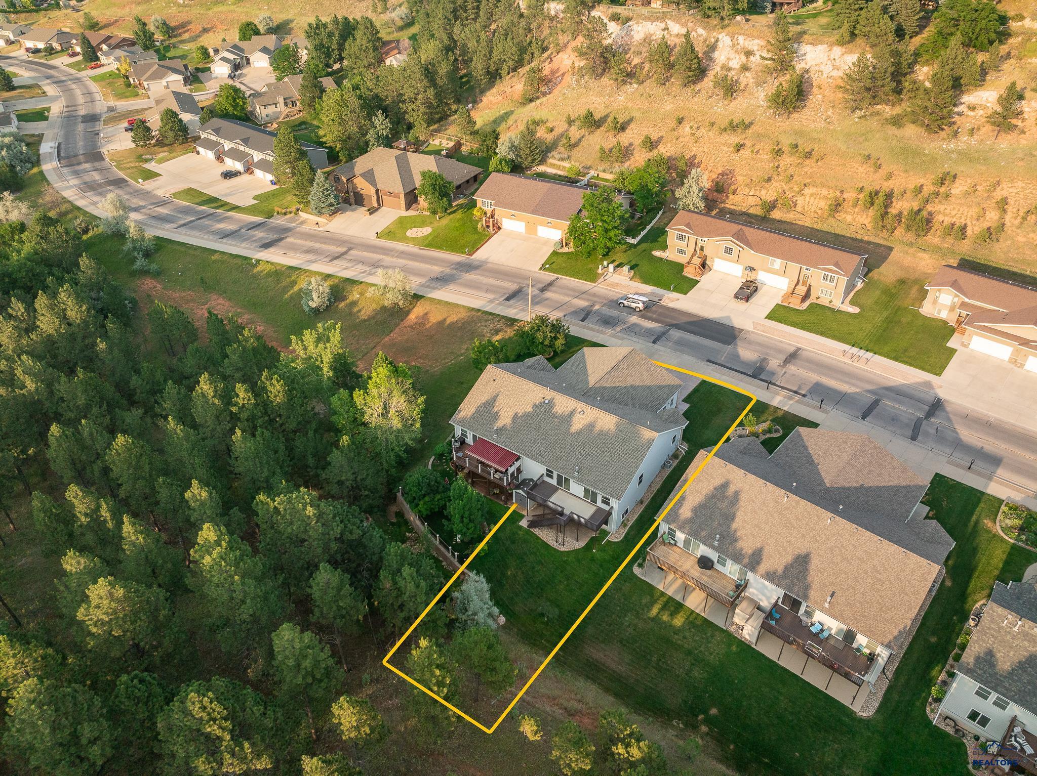 Rapid City, South Dakota 57702, United States, 3 Bedrooms Bedrooms, ,3 BathroomsBathrooms,Residential,Contingent,50772