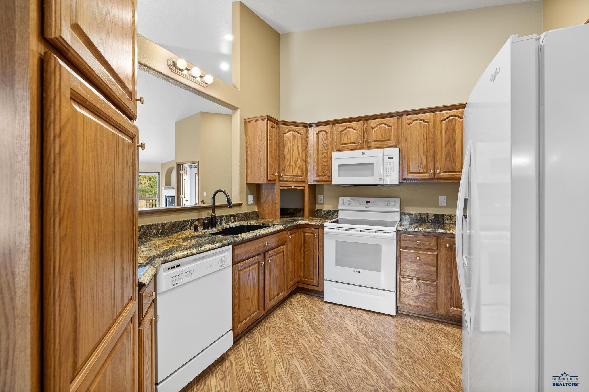 Rapid City, South Dakota 57702, United States, 3 Bedrooms Bedrooms, ,3 BathroomsBathrooms,Residential,Contingent,50772