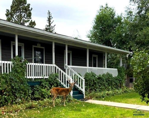 308 E THOMPSON ST, SUNDANCE, WY 82729 - Image 7617e5e3b9fceff4bed2b4cfac04fa96/2585016687
