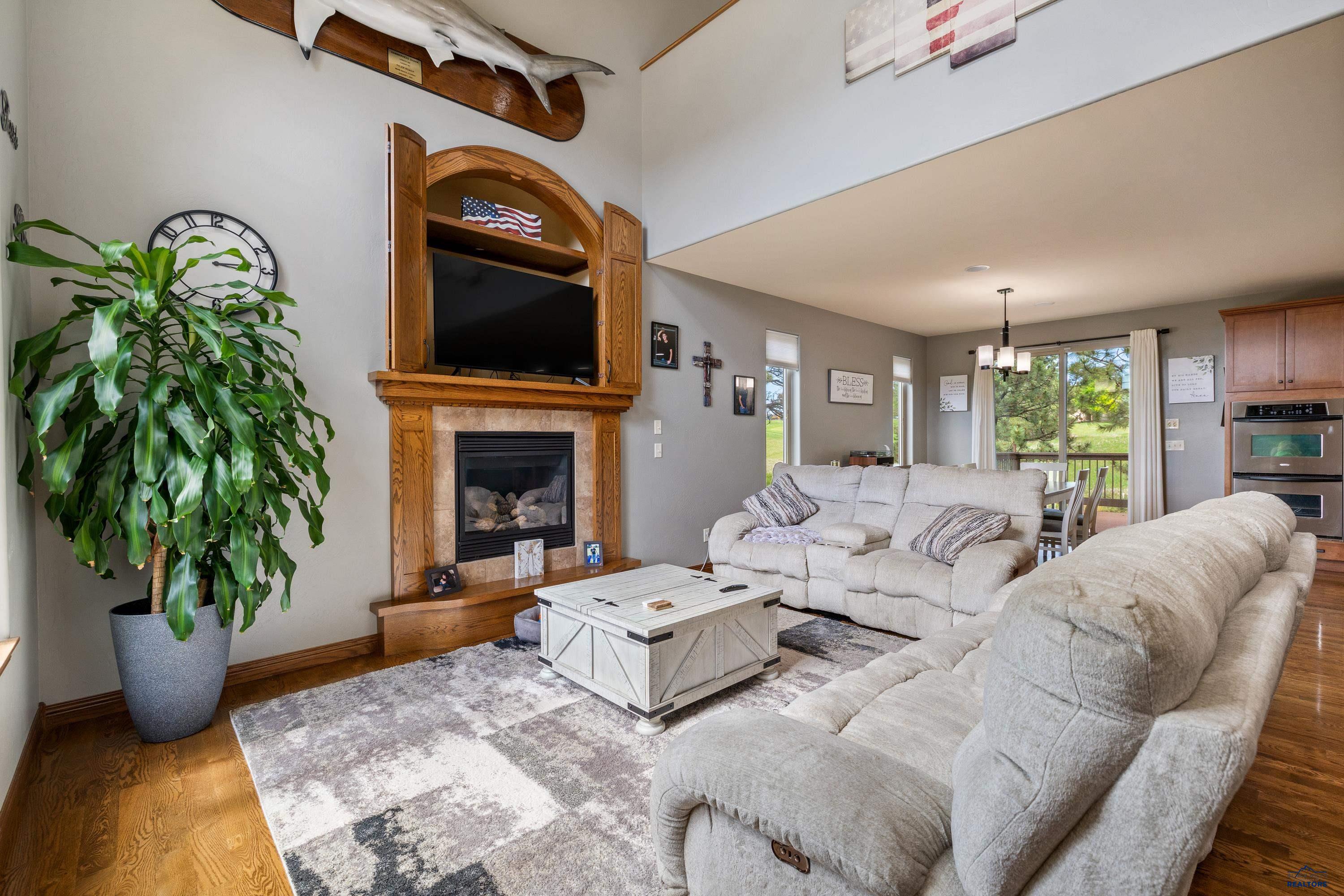 6718 KENNEMER DR