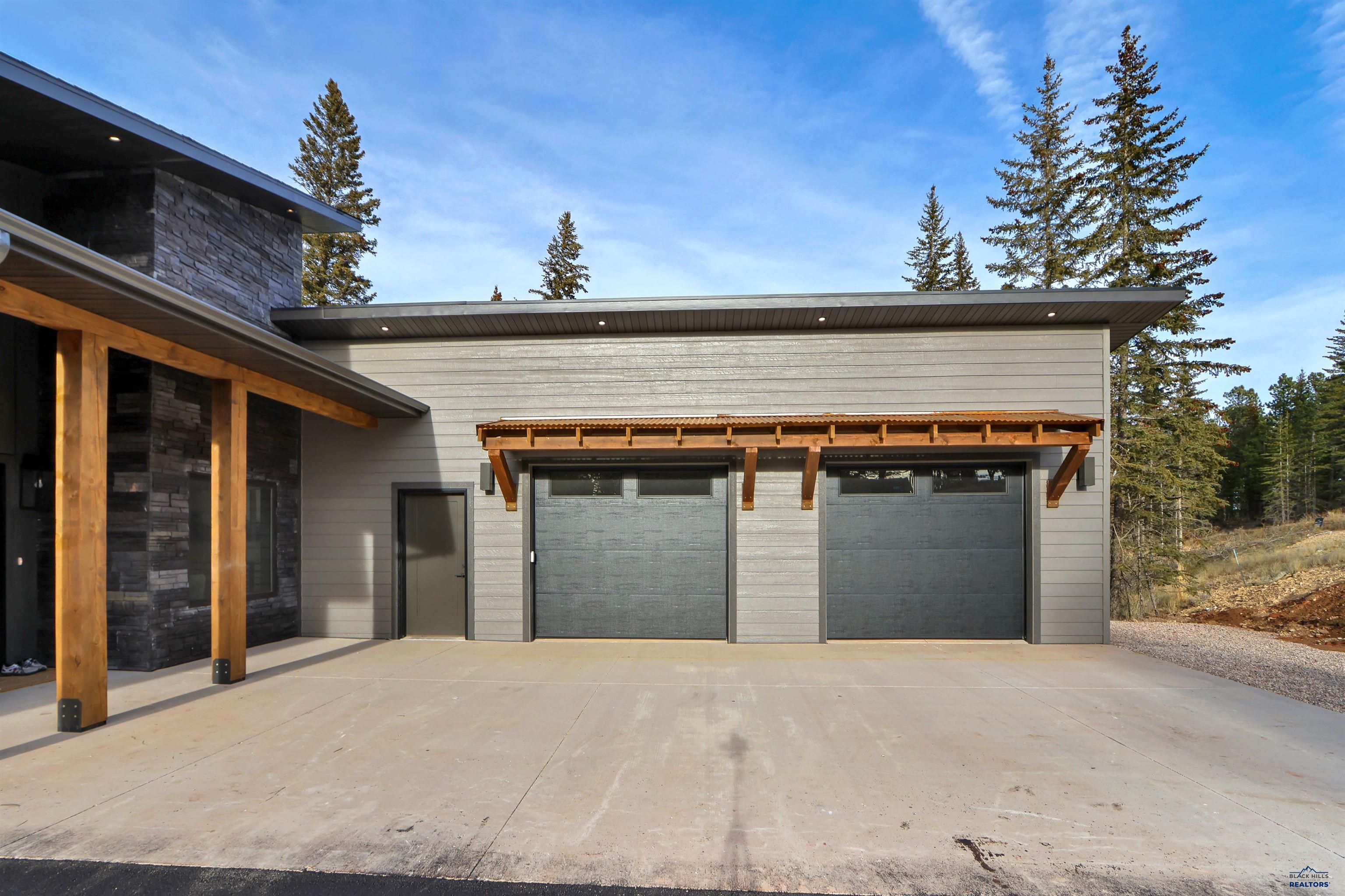 11307 TRAILSIDE LOOP