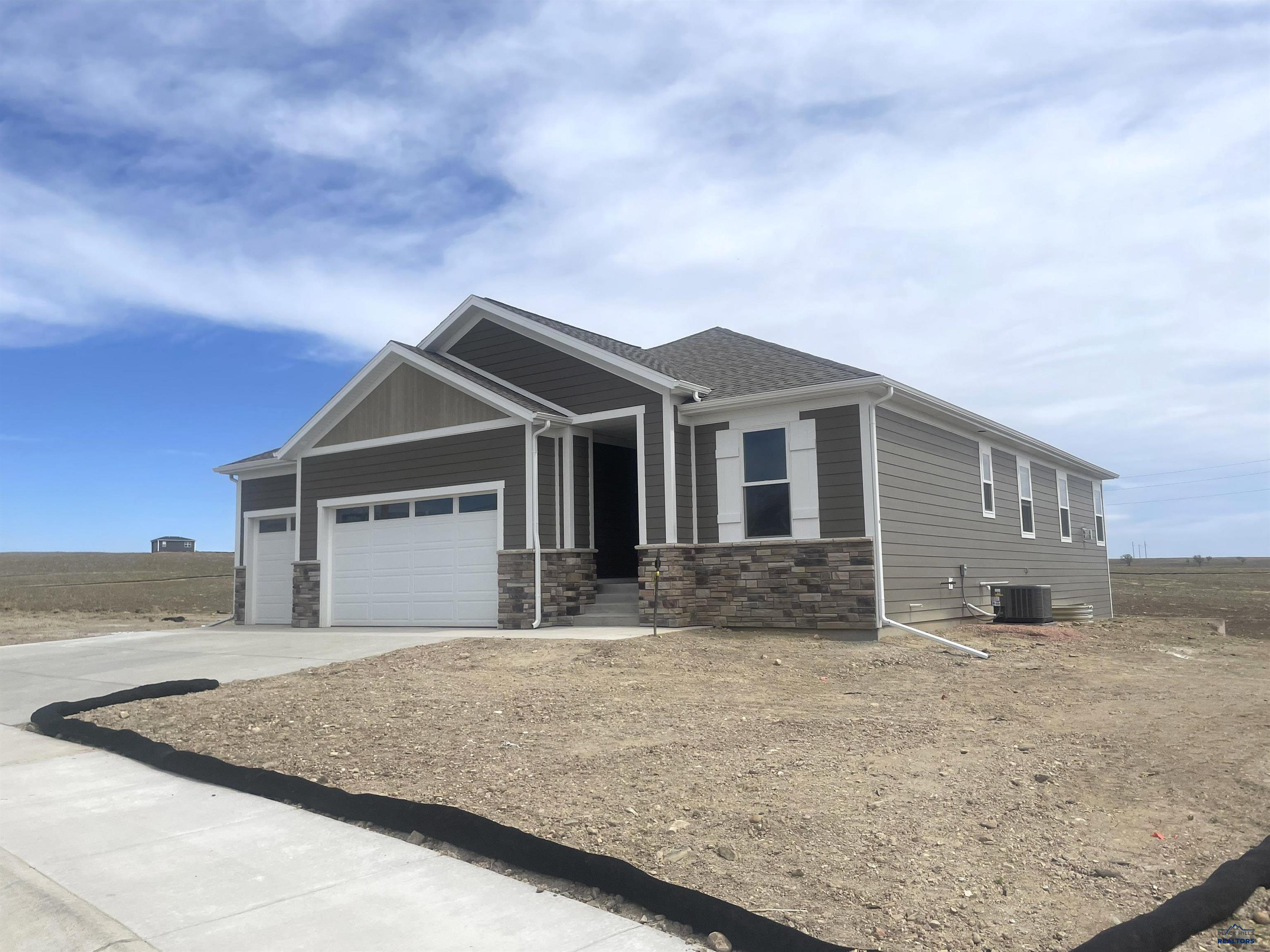 312 MIRIAM CT
