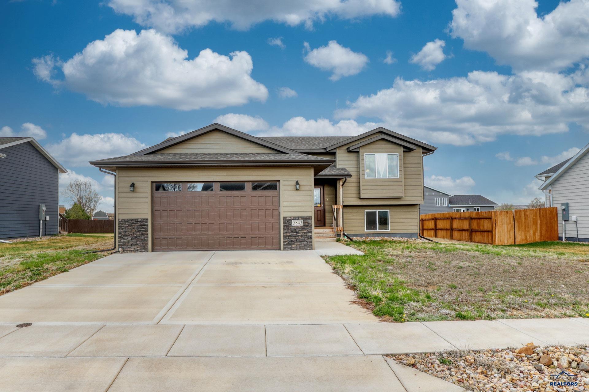 5843 DERRINGER RD