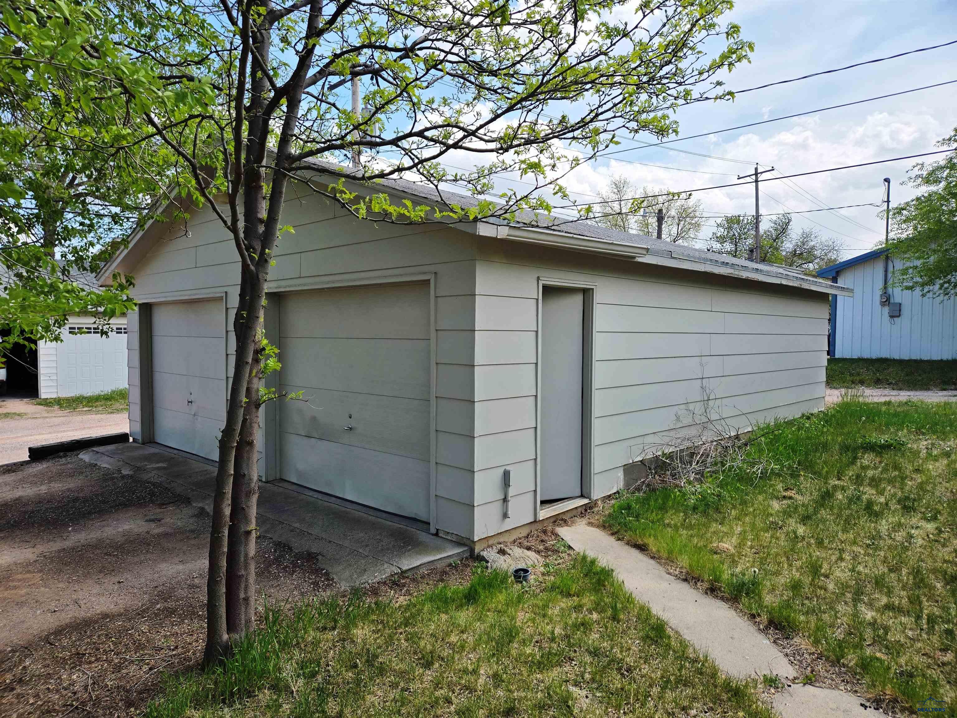 1113 QUINCY