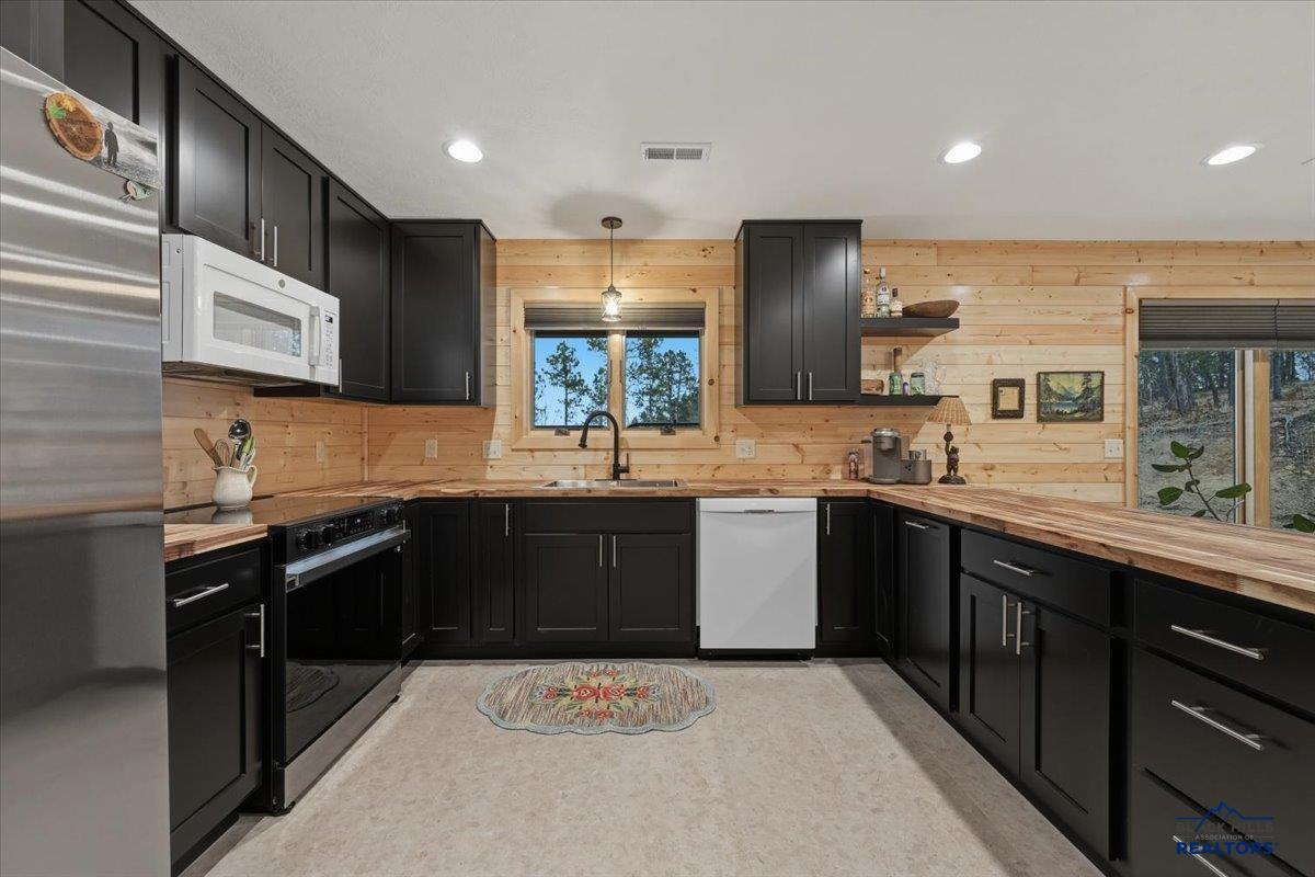 11975 THREE PEAKS PASS RD