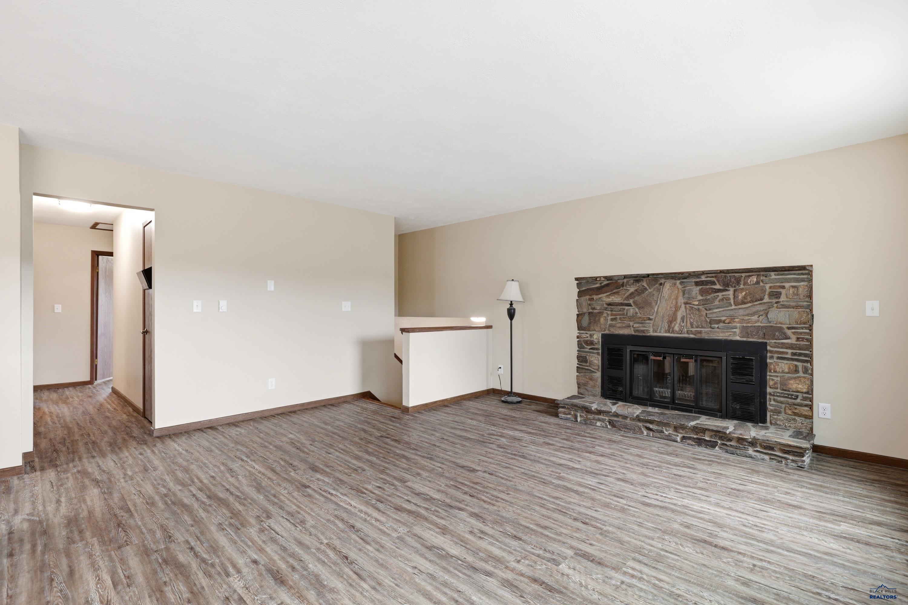 427 CITY SPRINGS LN