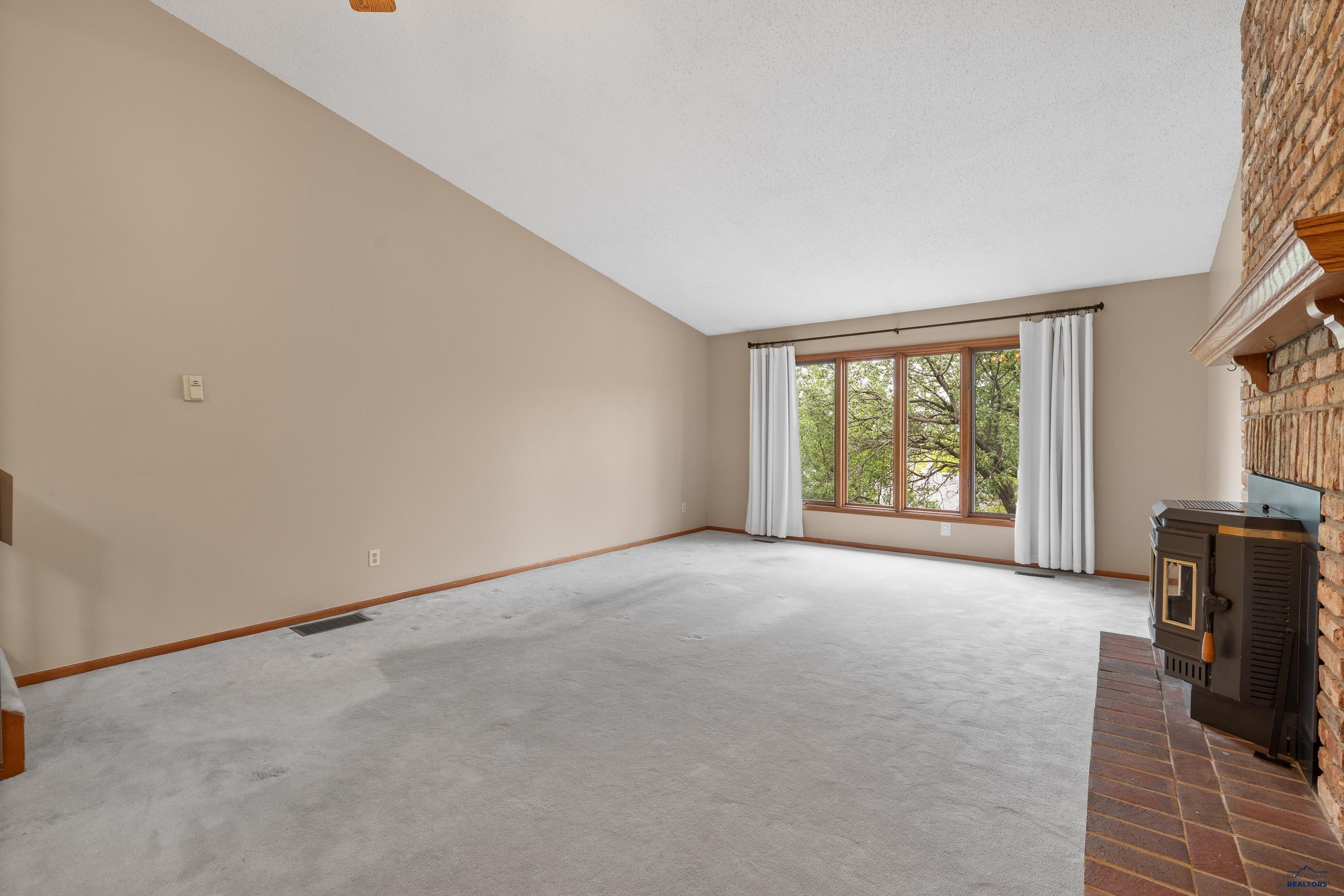 3005 SUNNY HILL CIR