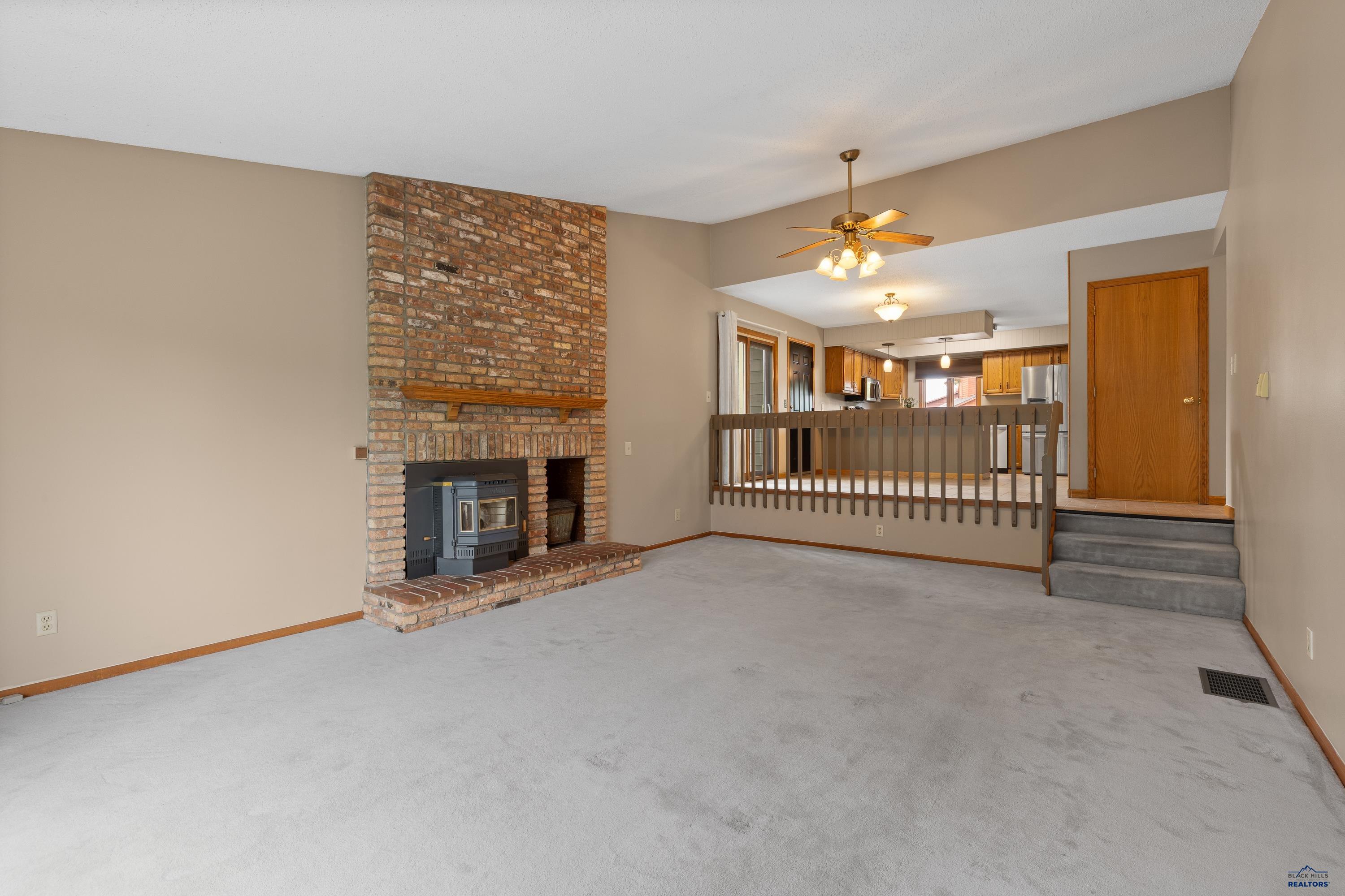 3005 SUNNY HILL CIR