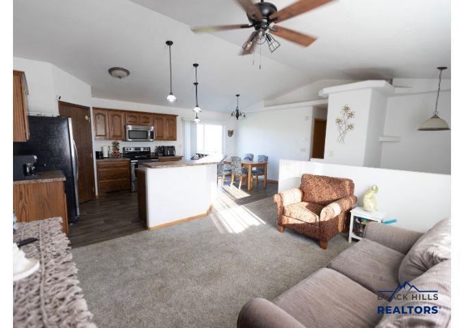 752 BEAR TOOTH CT