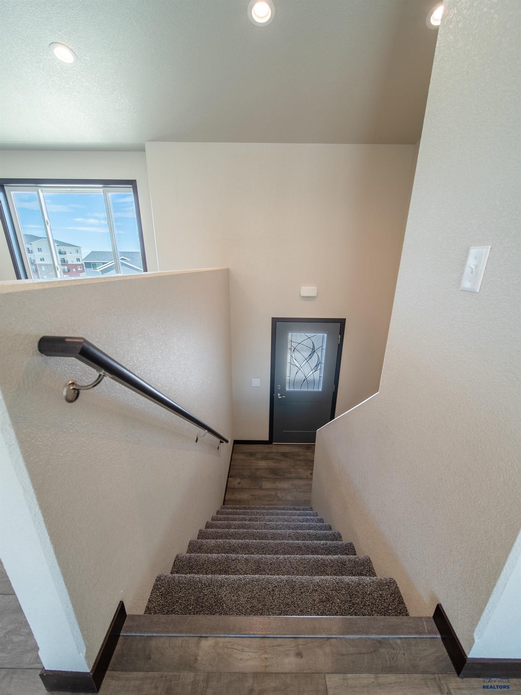 1241 KENAI DR