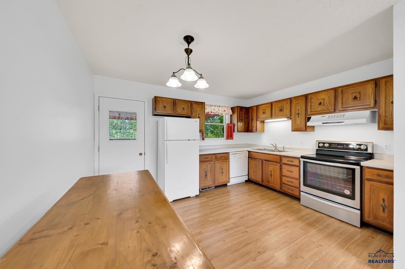 3405 WISCONSIN