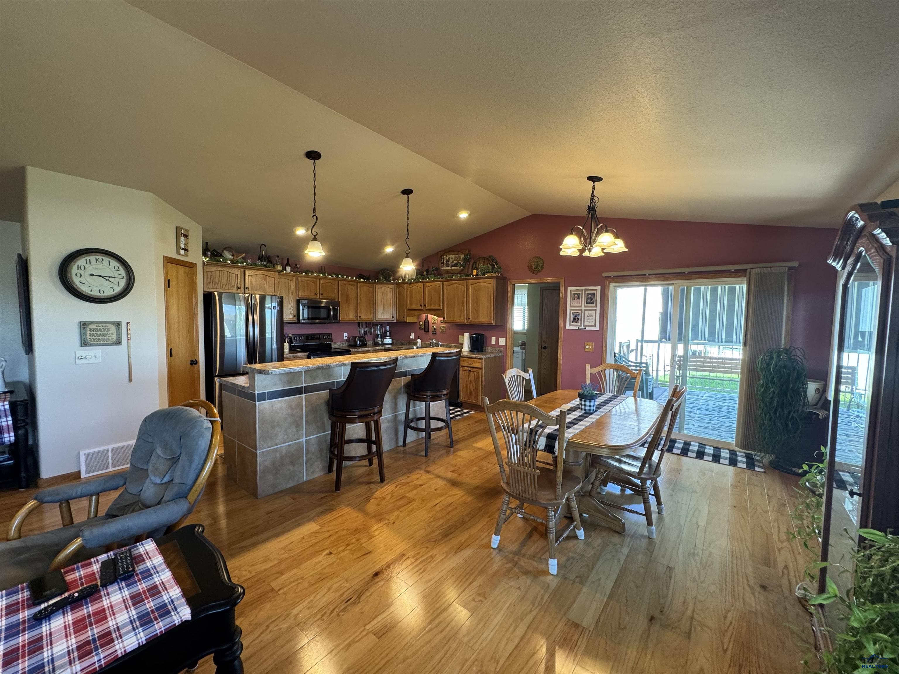 421 E ENCHANTED PINES DR