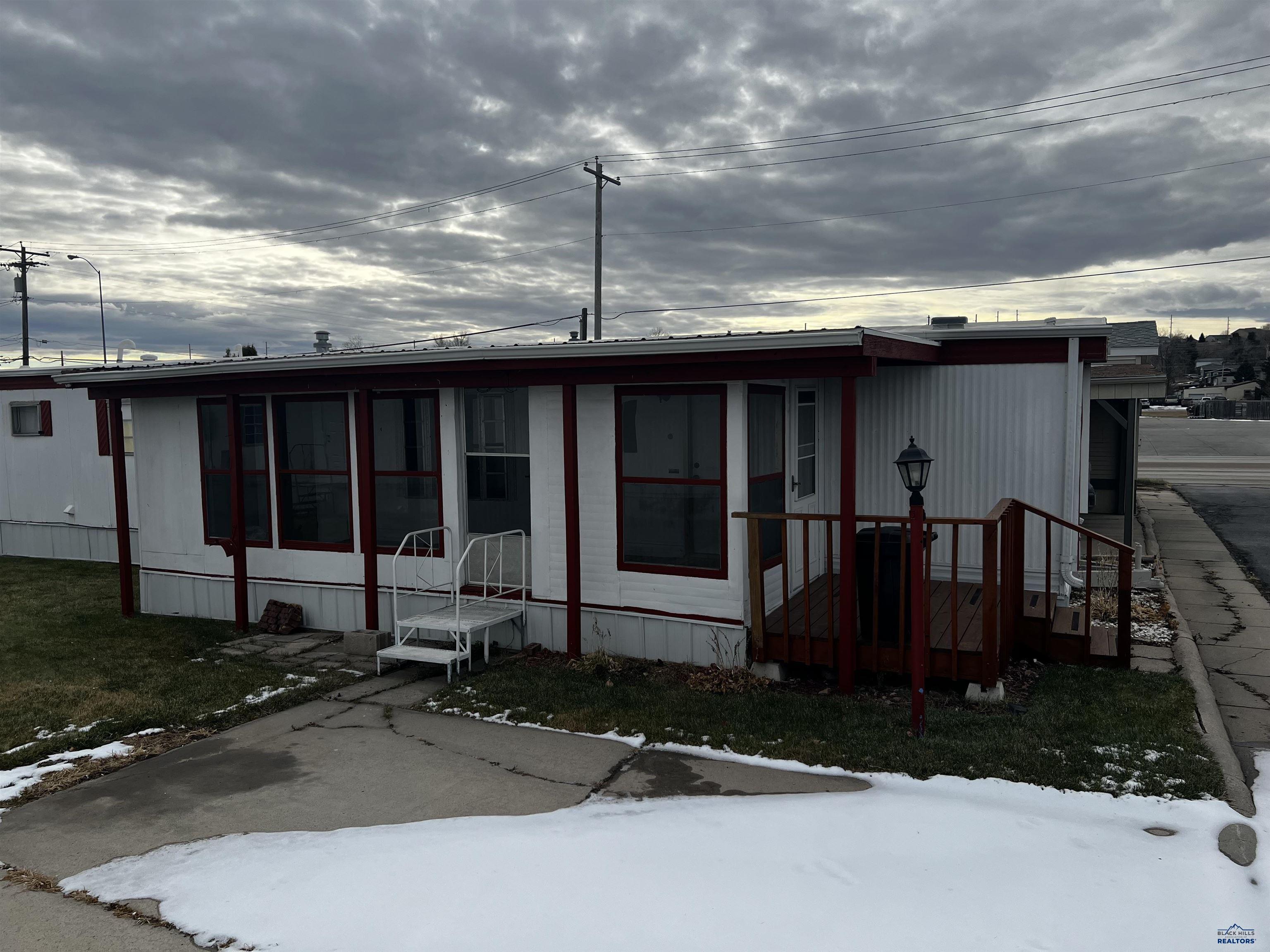 1010.56 E ST PATRICK