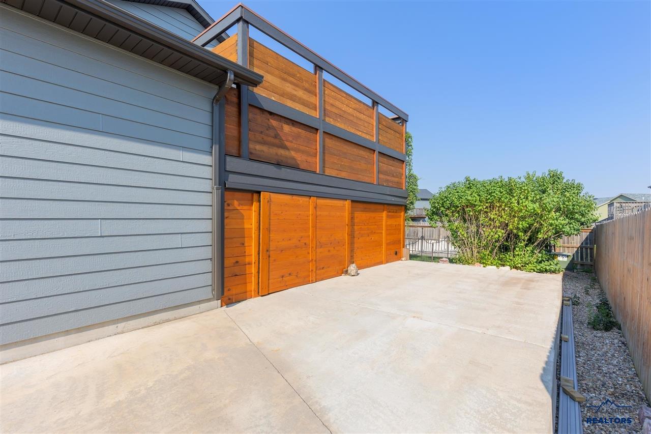 822 Dirk Court