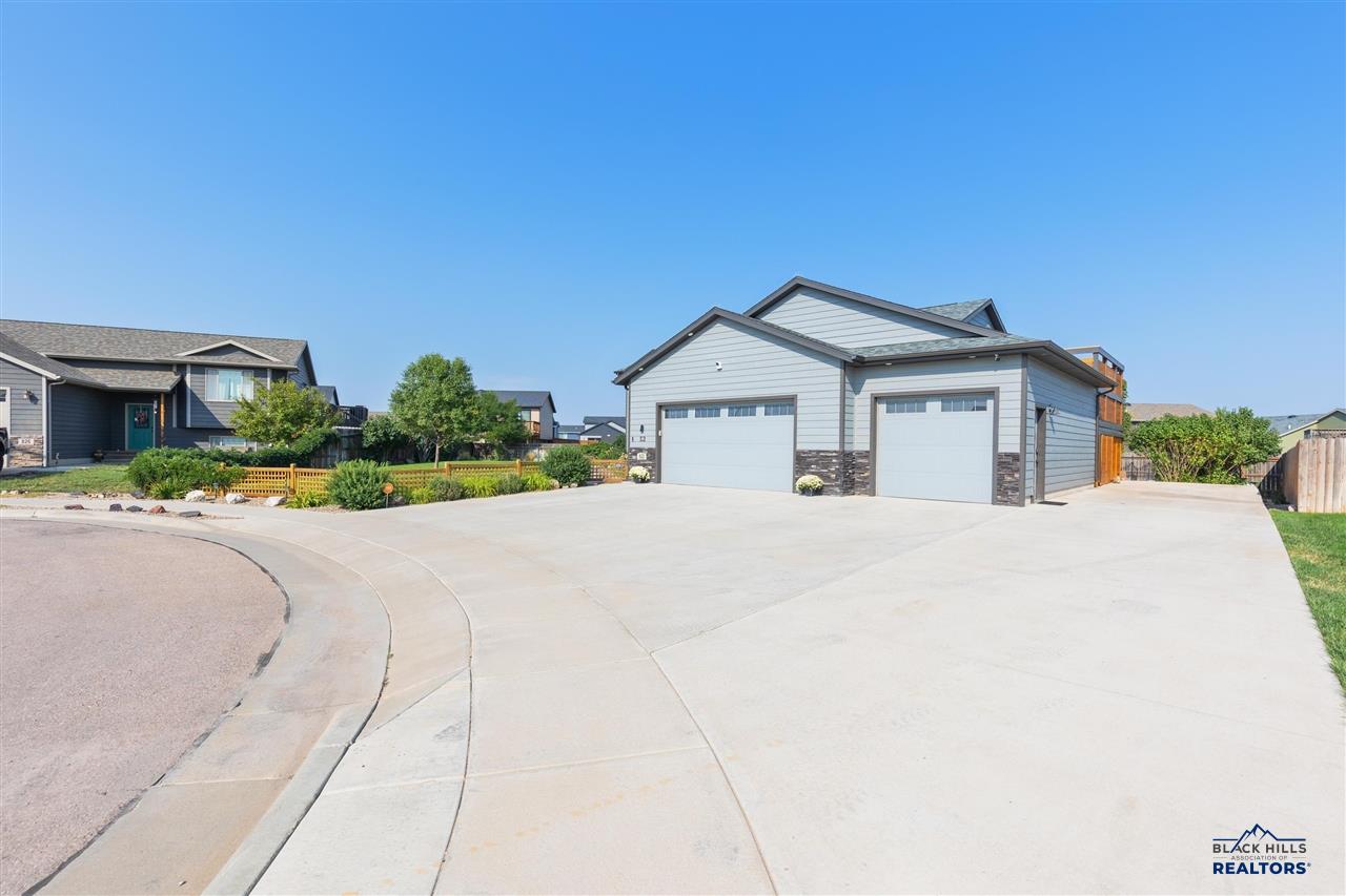822 Dirk Court