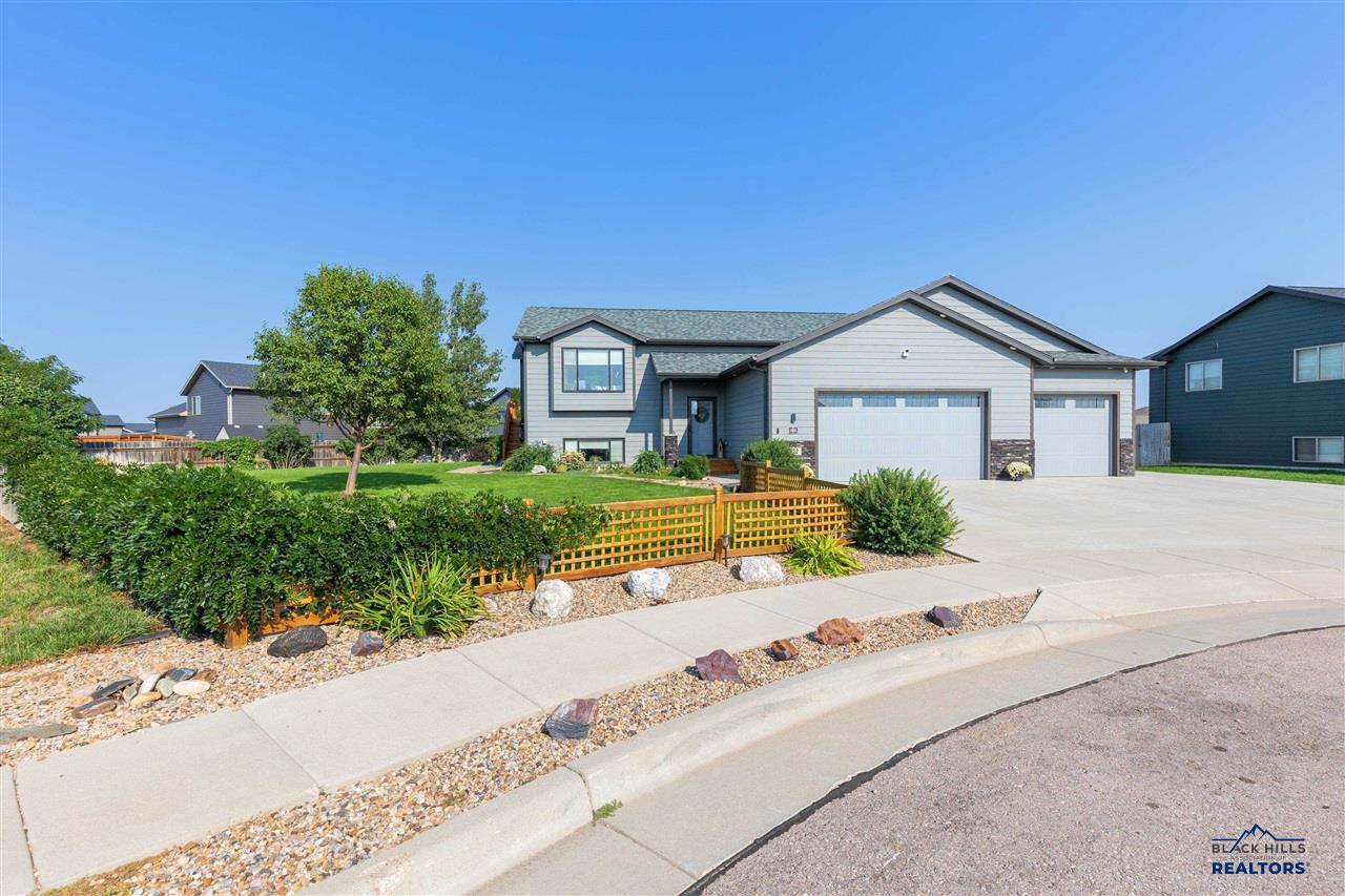 822 Dirk Court