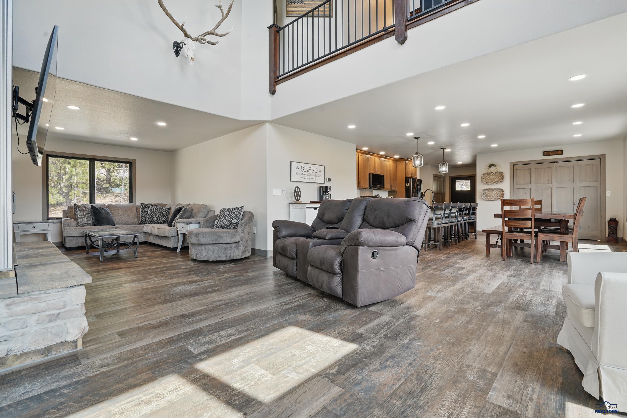 21230 LAST CHANCE TRAIL