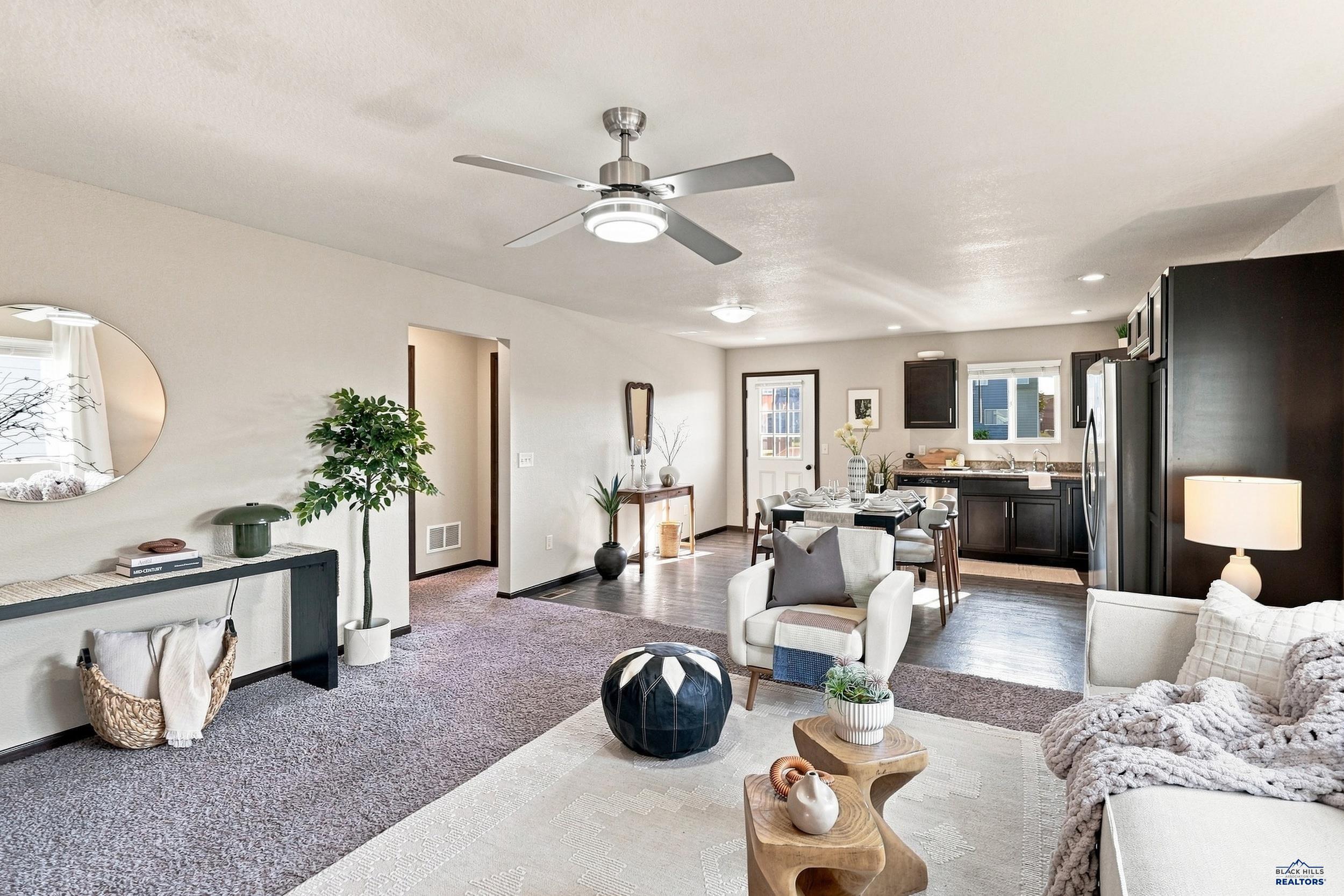 850 DIAMOND RIDGE BOULEVARD