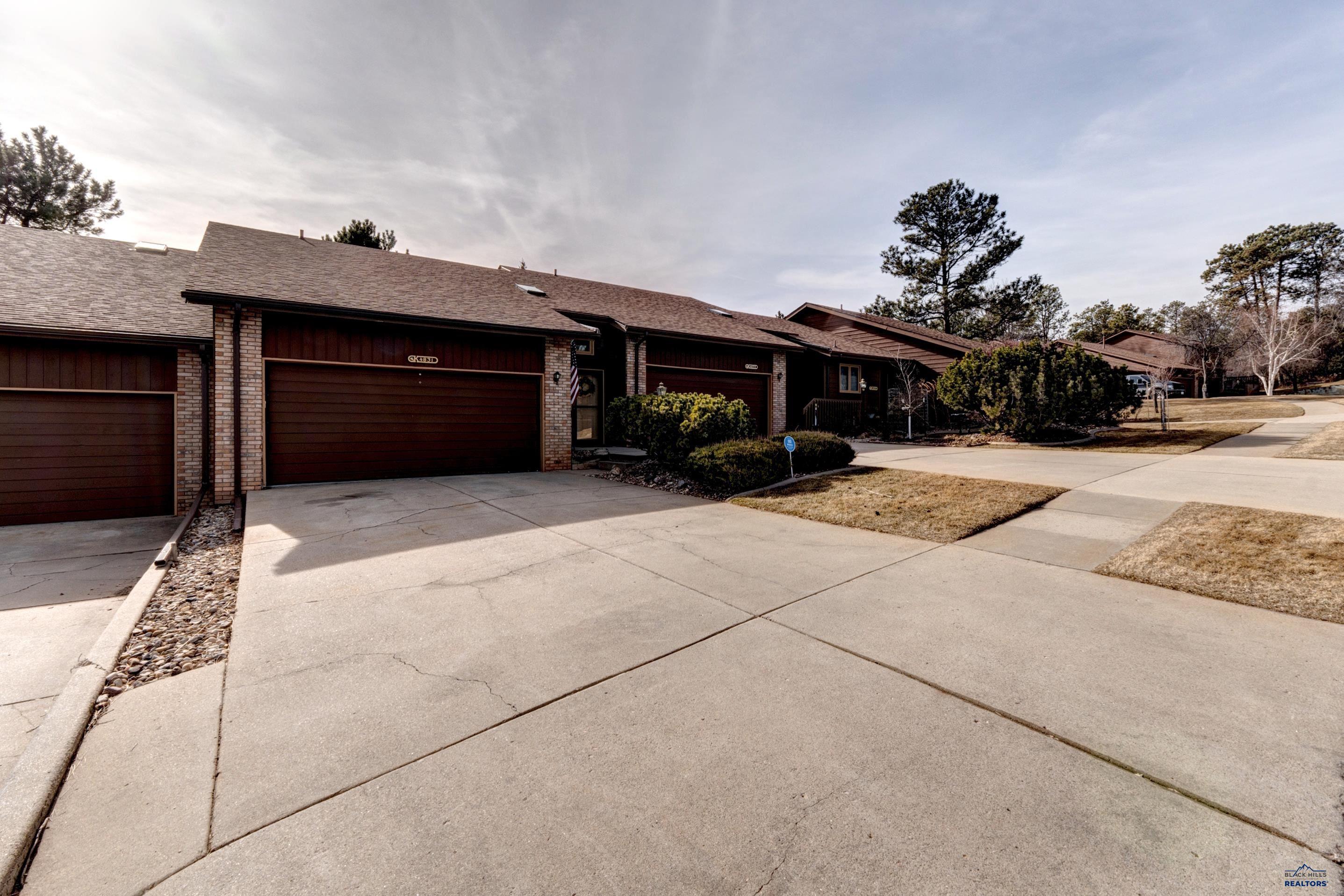 4831 MOUNTAIN SPRINGS CT