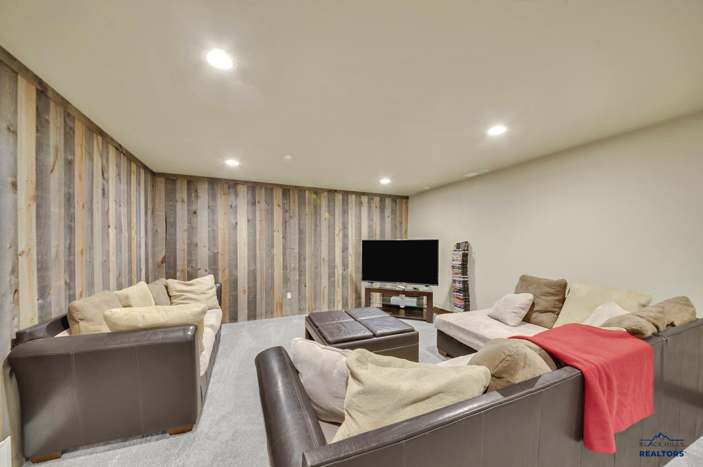 Sturgis, South Dakota, 57785, United States, ,3 BathroomsBathrooms,Residential,Active,1741164