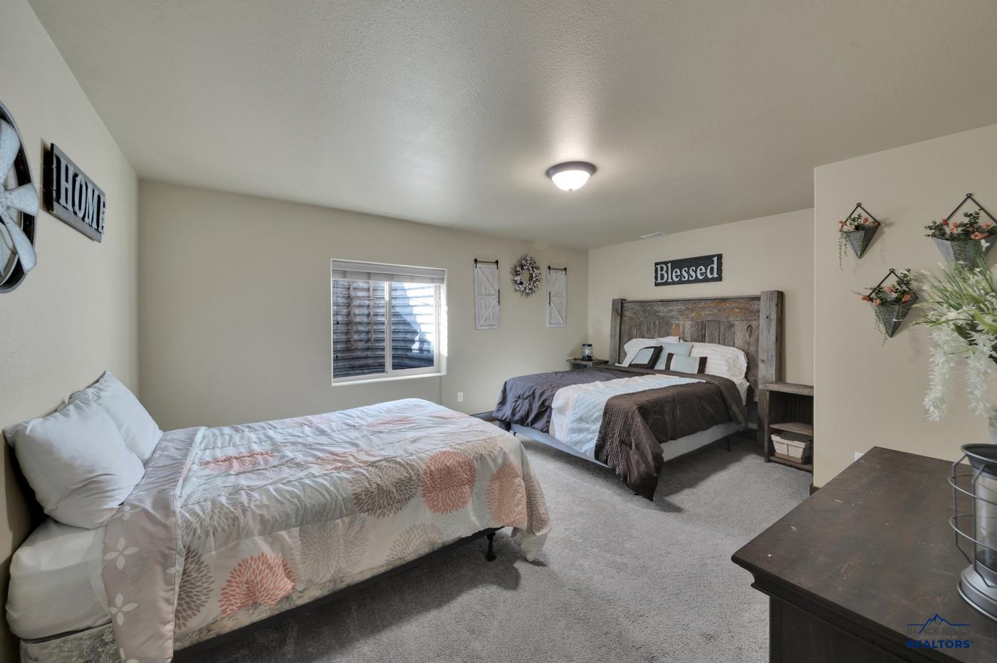 Sturgis, South Dakota, 57785, United States, ,3 BathroomsBathrooms,Residential,Active,1741164