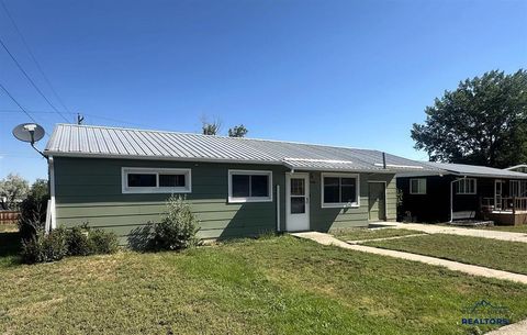 1006 E ST Edgemont SD 57735