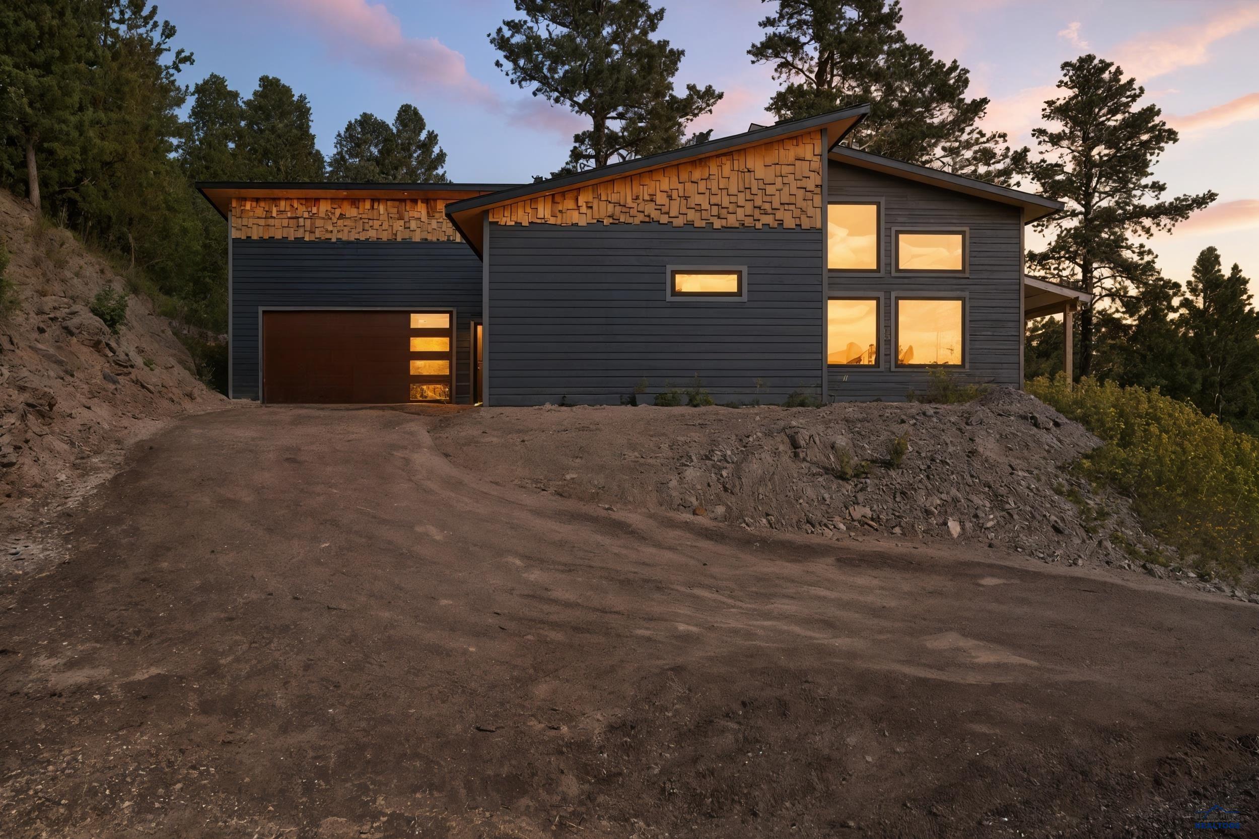 233 MOUNTAIN VIEW DR