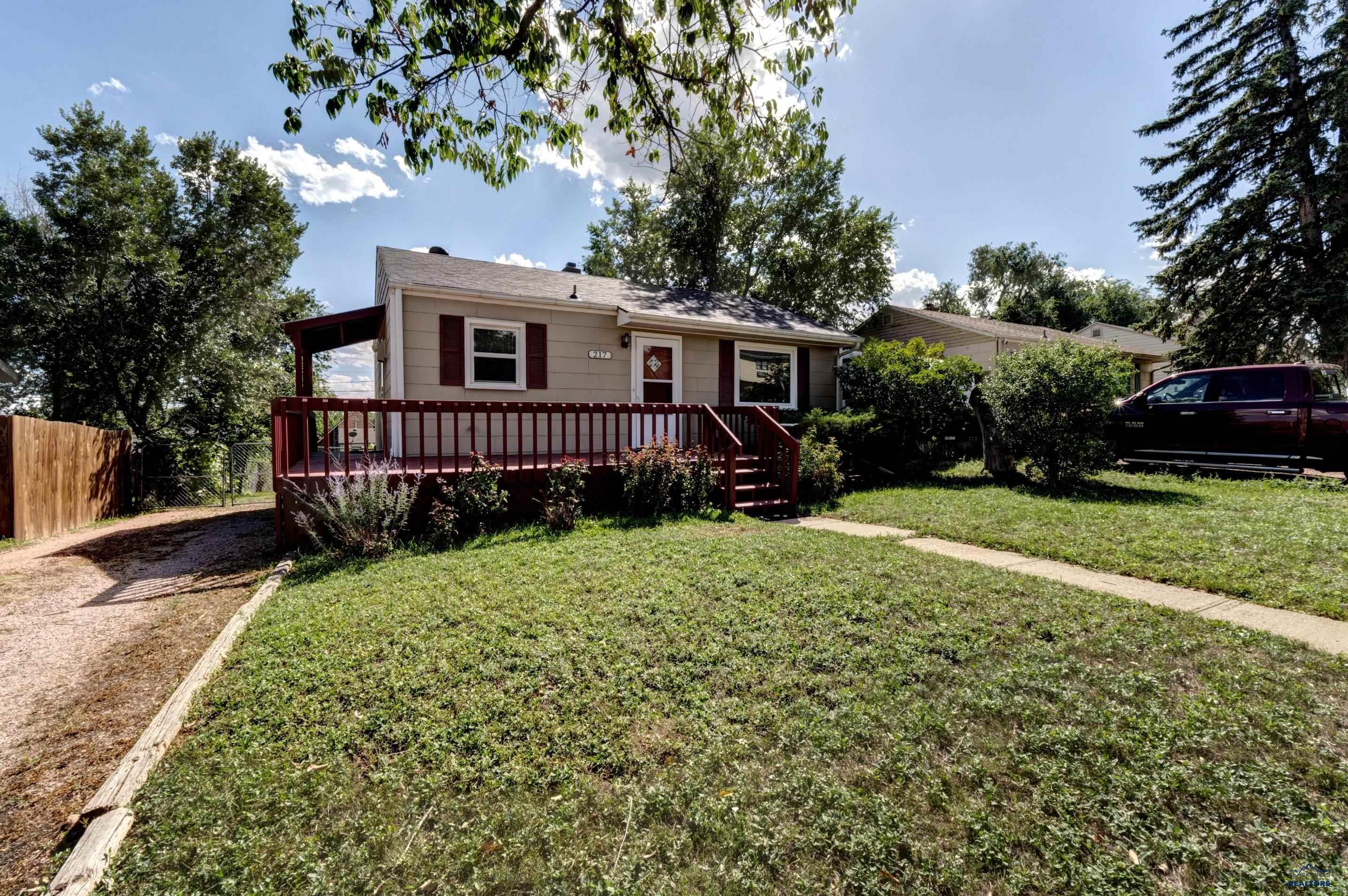 217 E ST FRANCIS