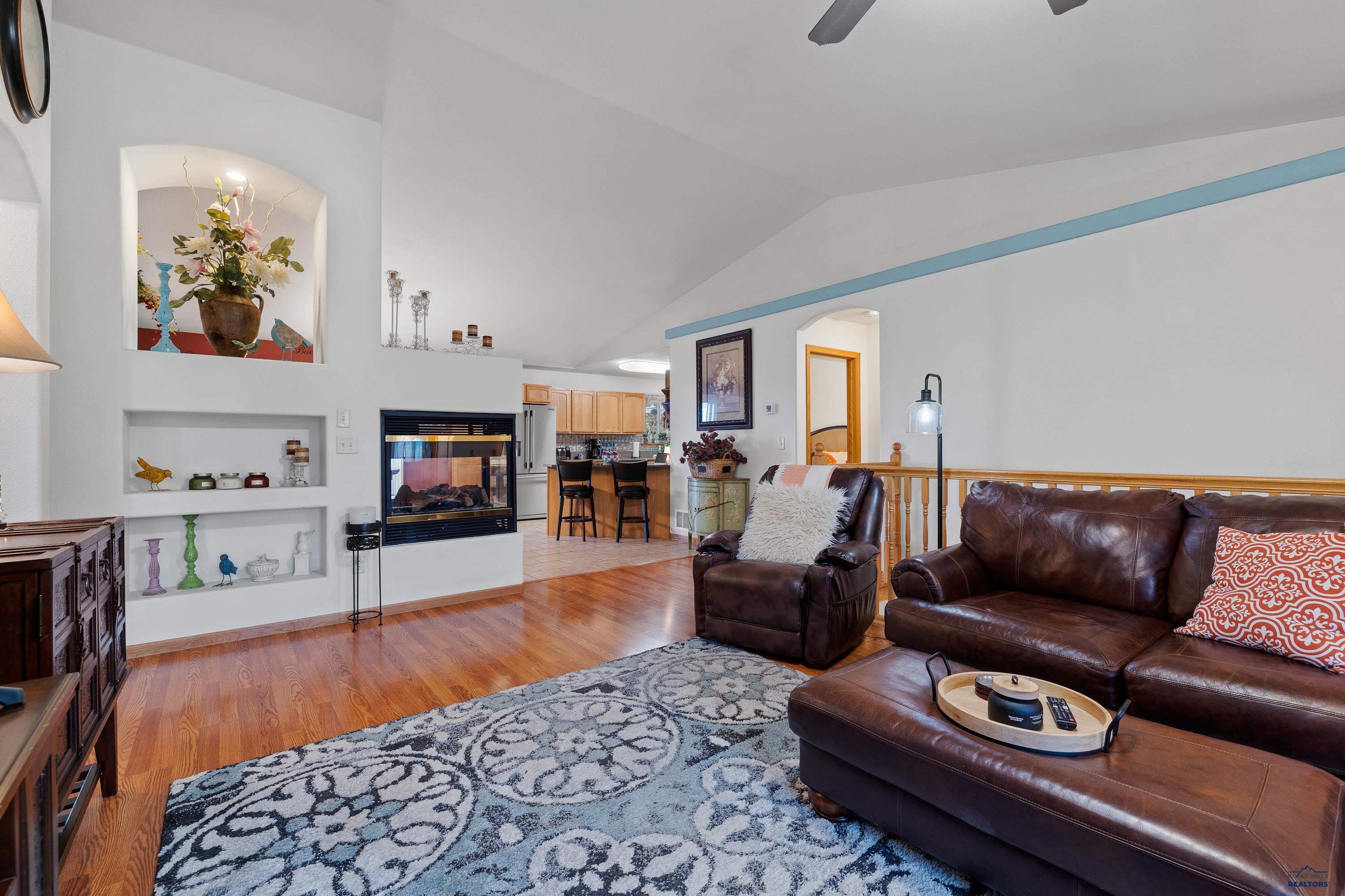 6814 SAHALEE DR