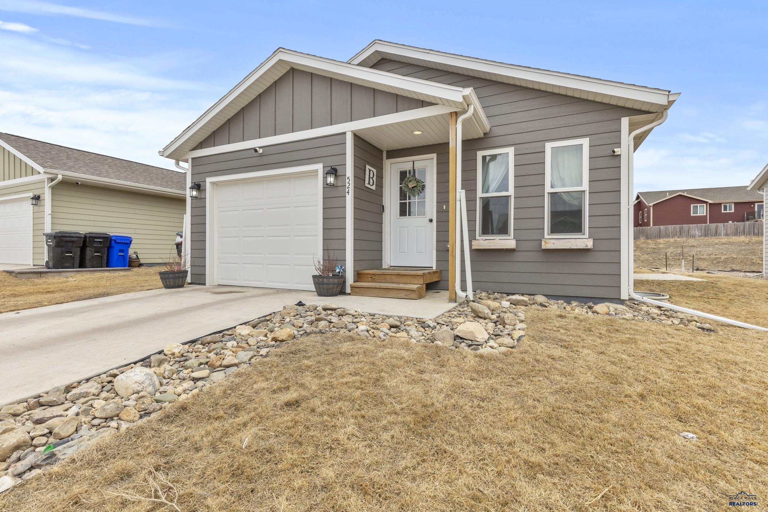 524 DIAMOND RIDGE BOULEVARD