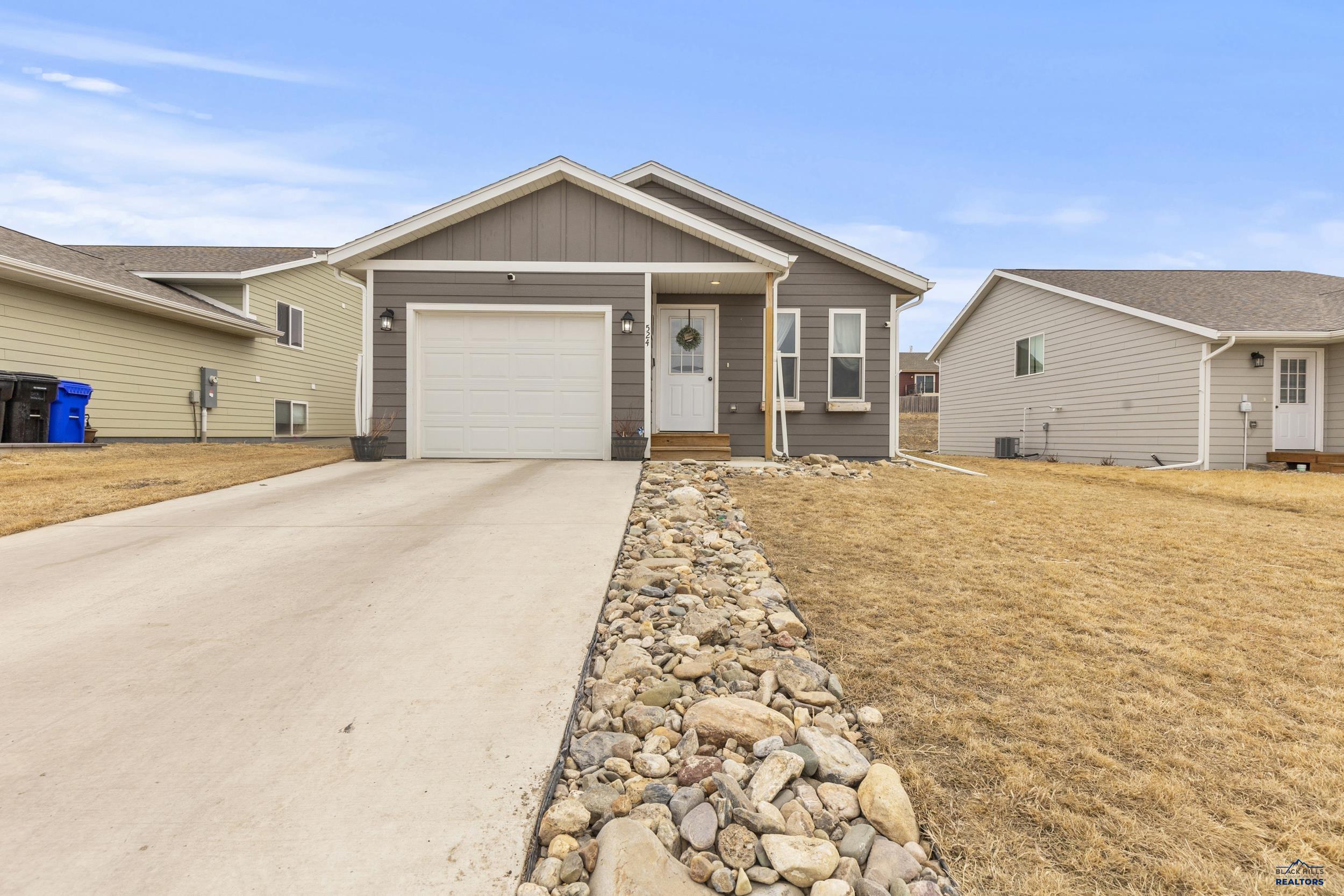 524 DIAMOND RIDGE BOULEVARD