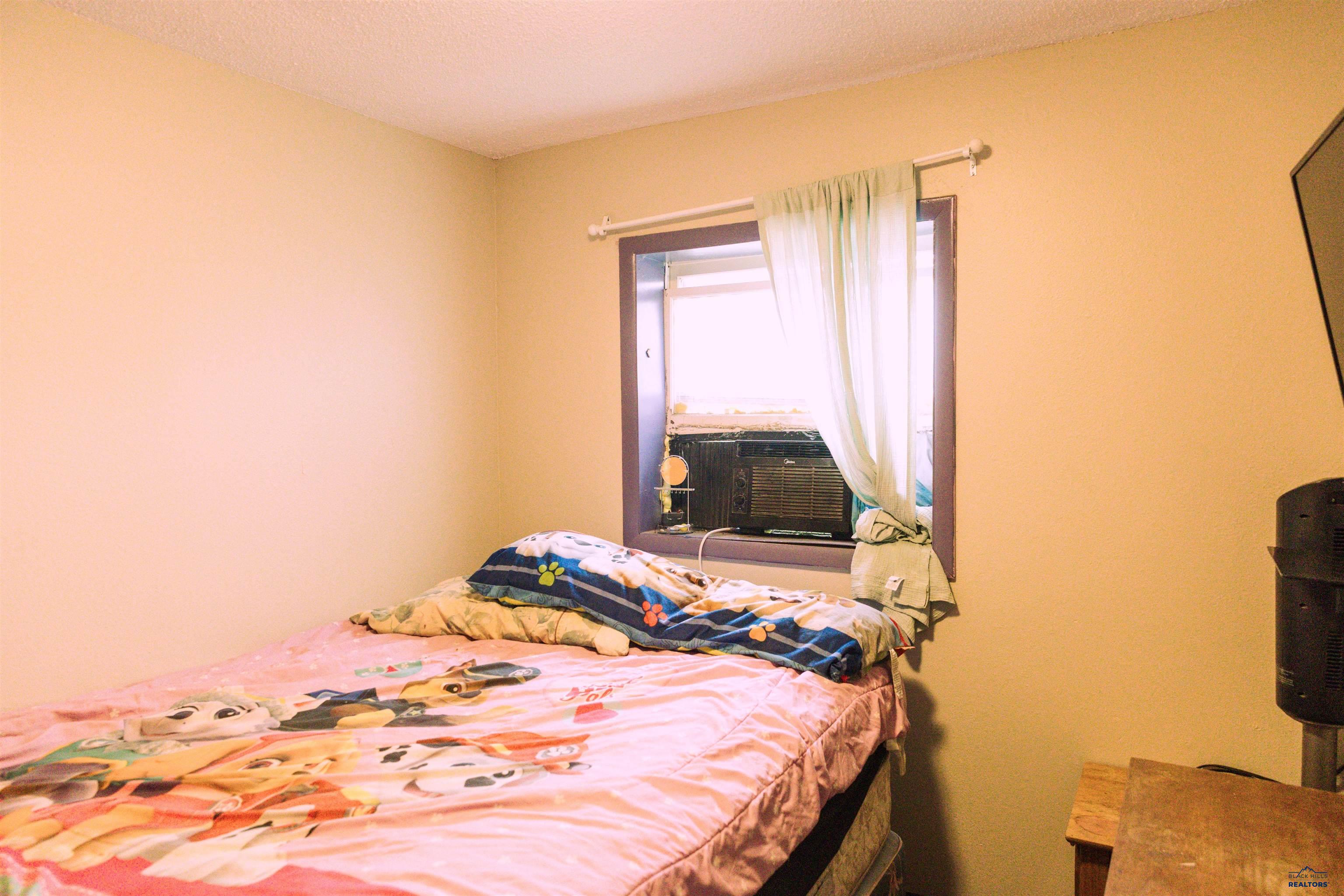 Rapid City, South Dakota 57701, United States, 2 Bedrooms Bedrooms, ,1 BathroomBathrooms,Residential,Active,184260