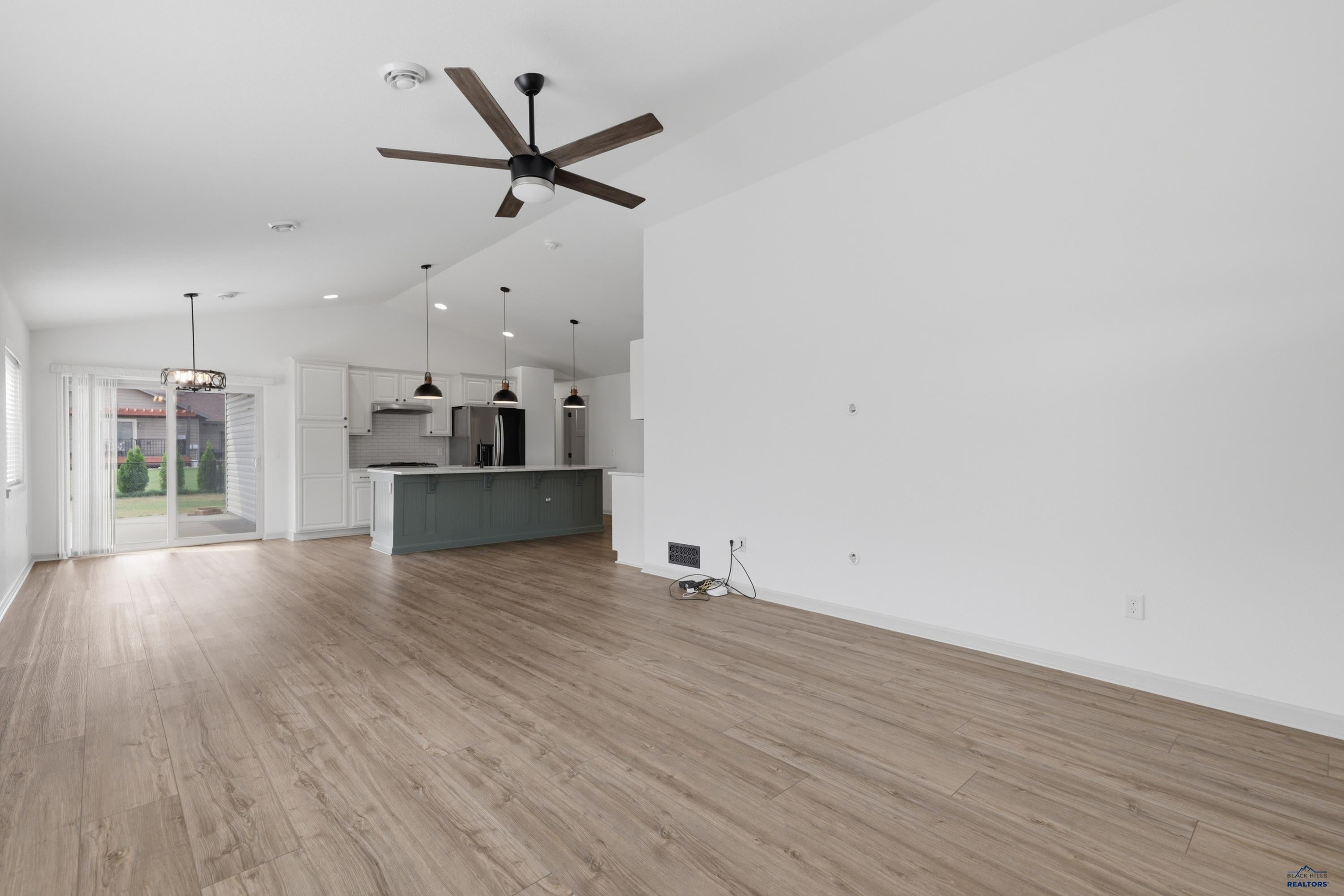 1925 ABSAROKA ST