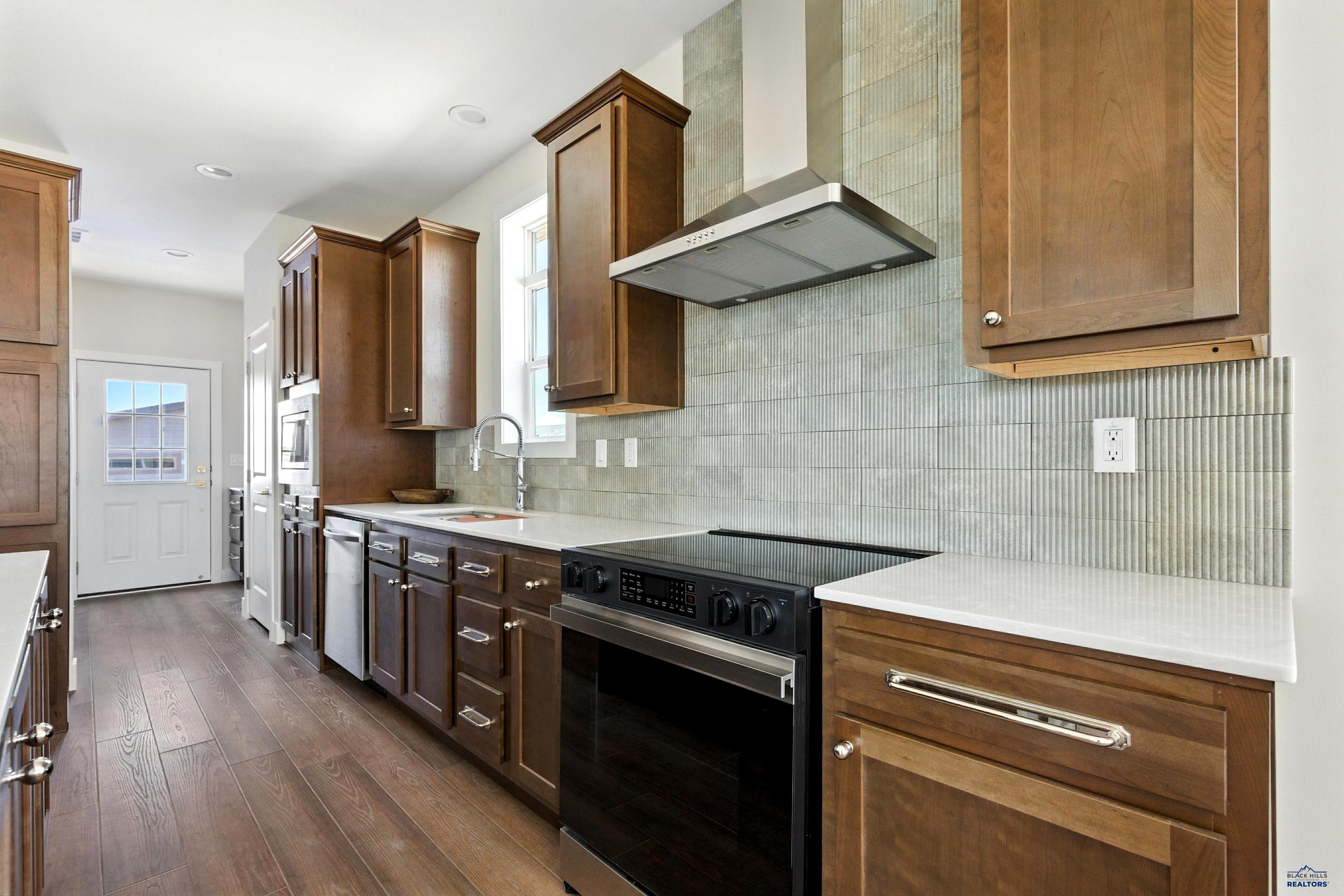 1717.104 E PHILADELPHIA