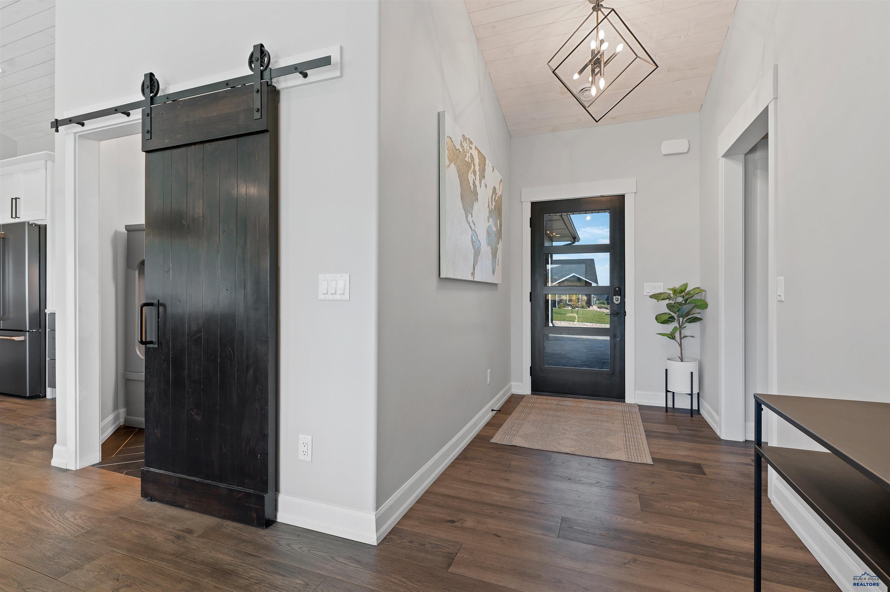7935 BROOKS LOOP