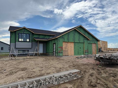 619 BULL RUN DR Box Elder SD 57719