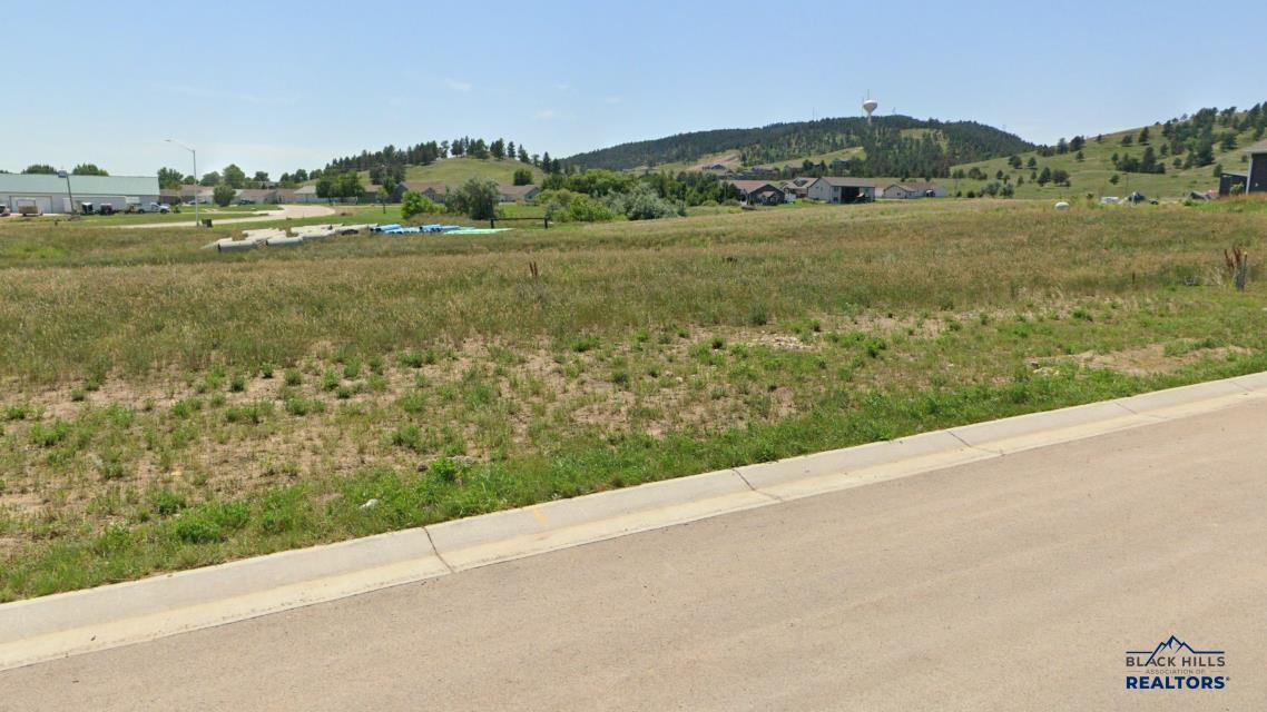Photo 1 of 4 — 825 PETROS DR, Rapid City, SD 57701