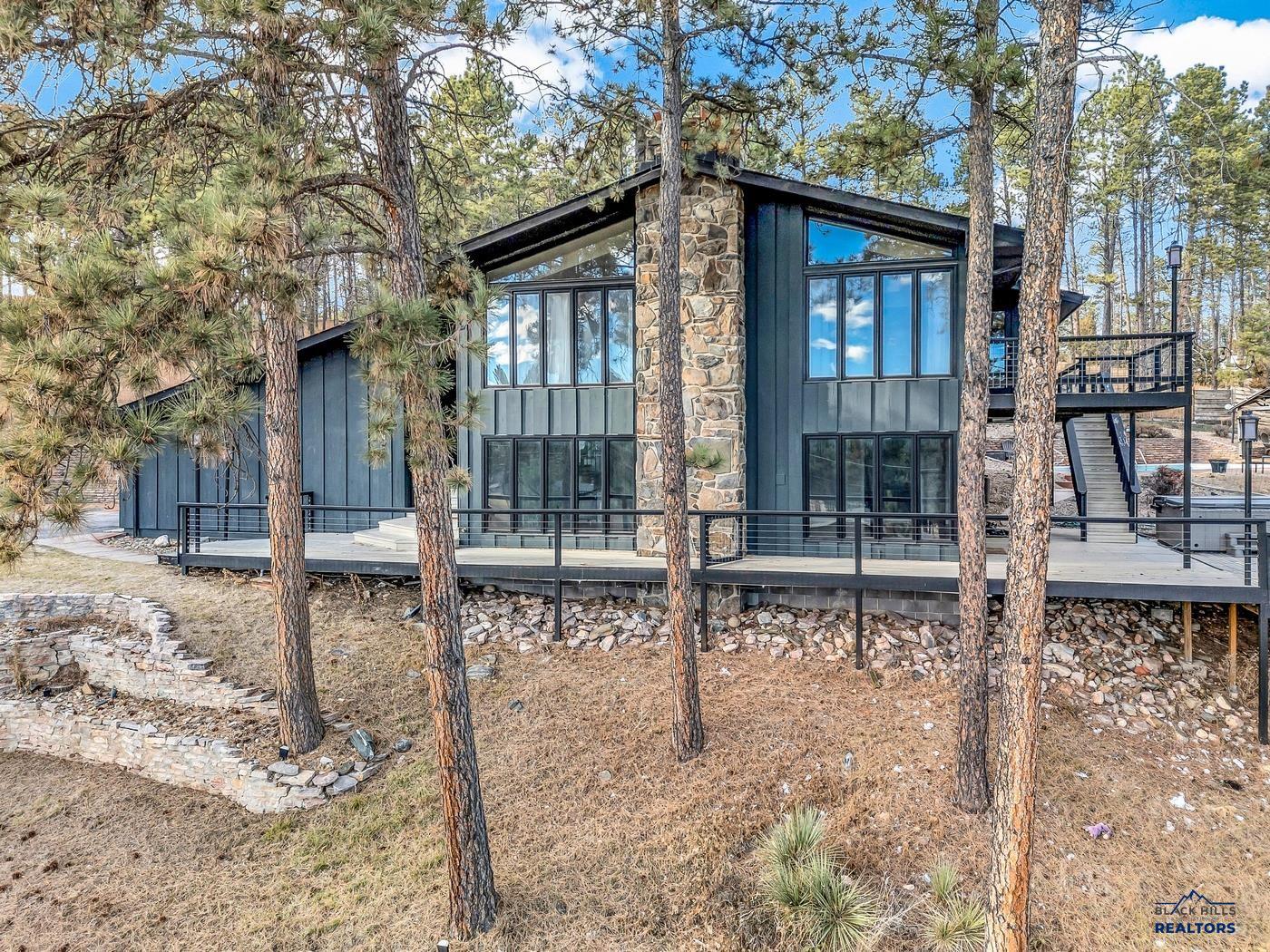 Rapid City, South Dakota, 57702, United States, ,3 BathroomsBathrooms,Residential,Active,1701616