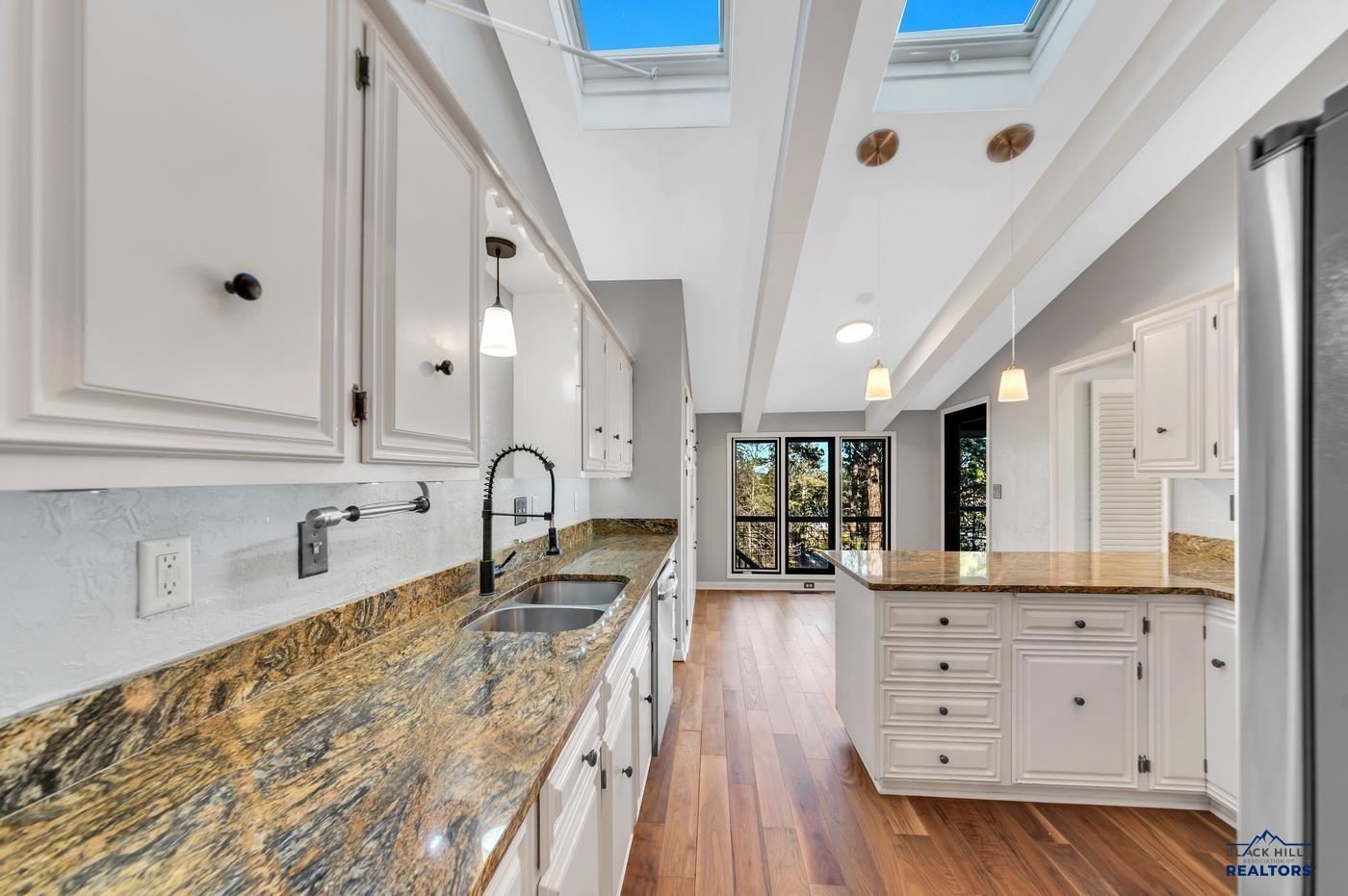 Rapid City, South Dakota, 57702, United States, ,3 BathroomsBathrooms,Residential,Active,1701616