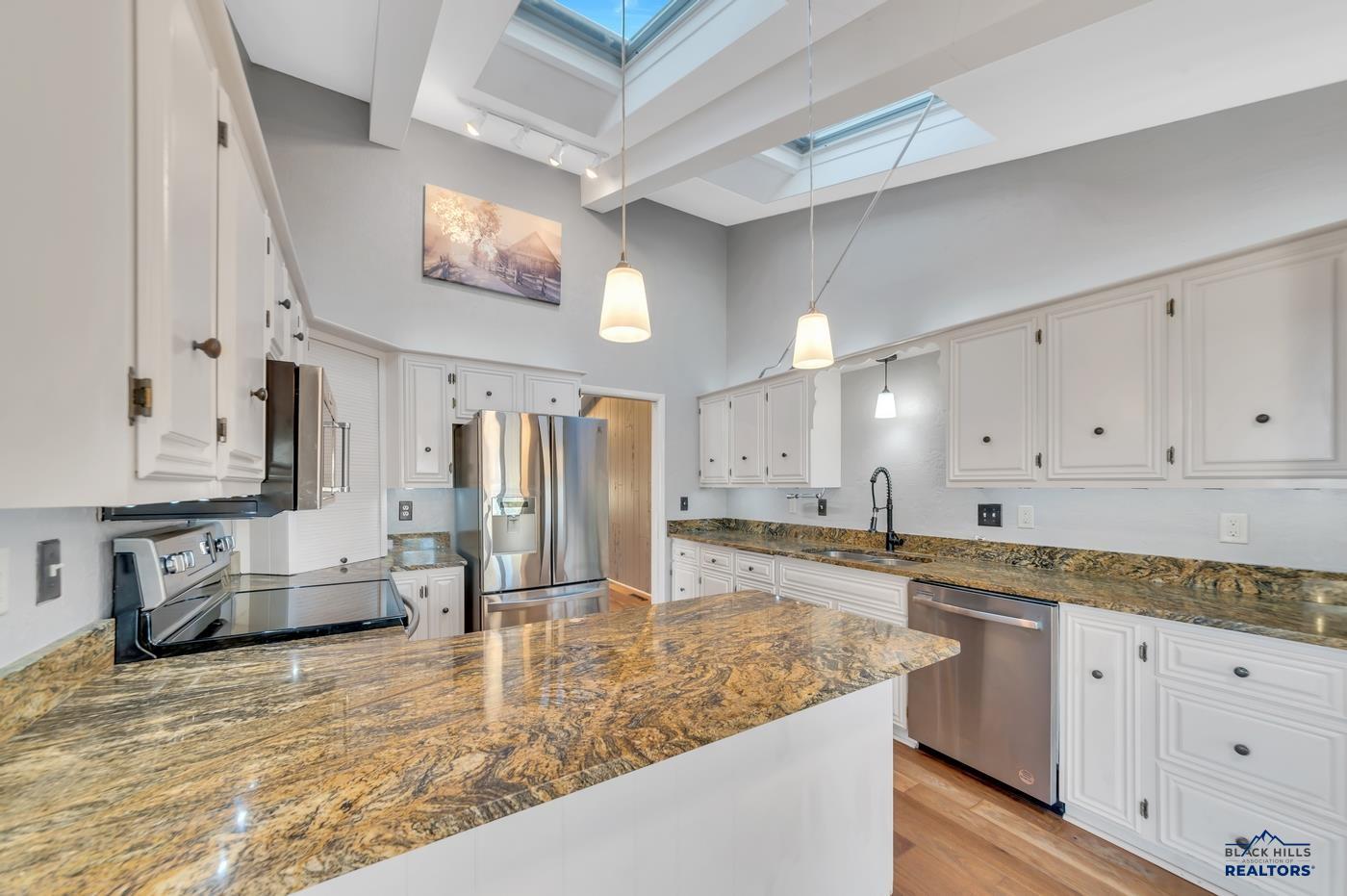 Rapid City, South Dakota, 57702, United States, ,3 BathroomsBathrooms,Residential,Active,1701616