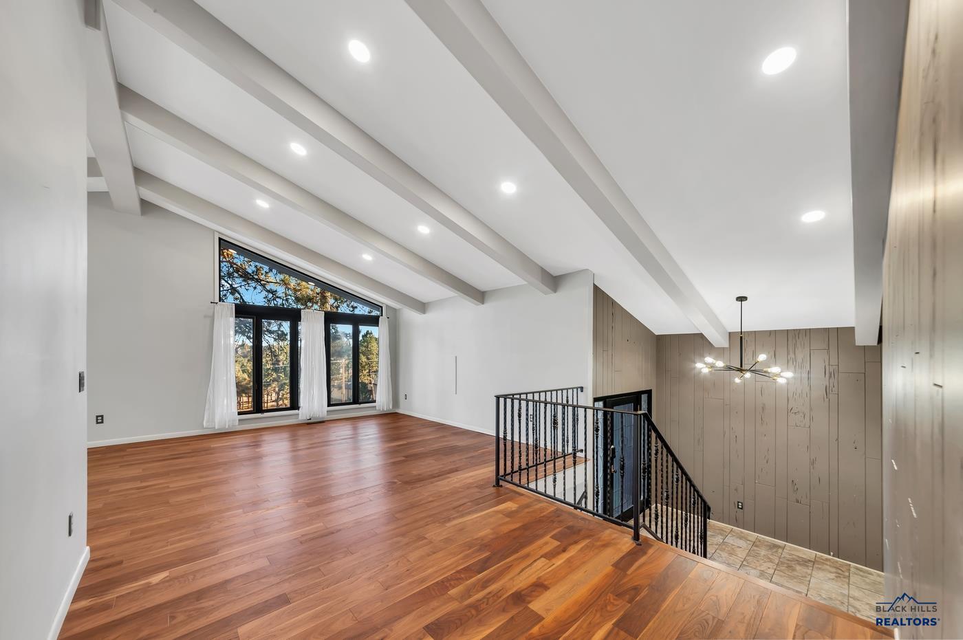 Rapid City, South Dakota, 57702, United States, ,3 BathroomsBathrooms,Residential,Active,1701616
