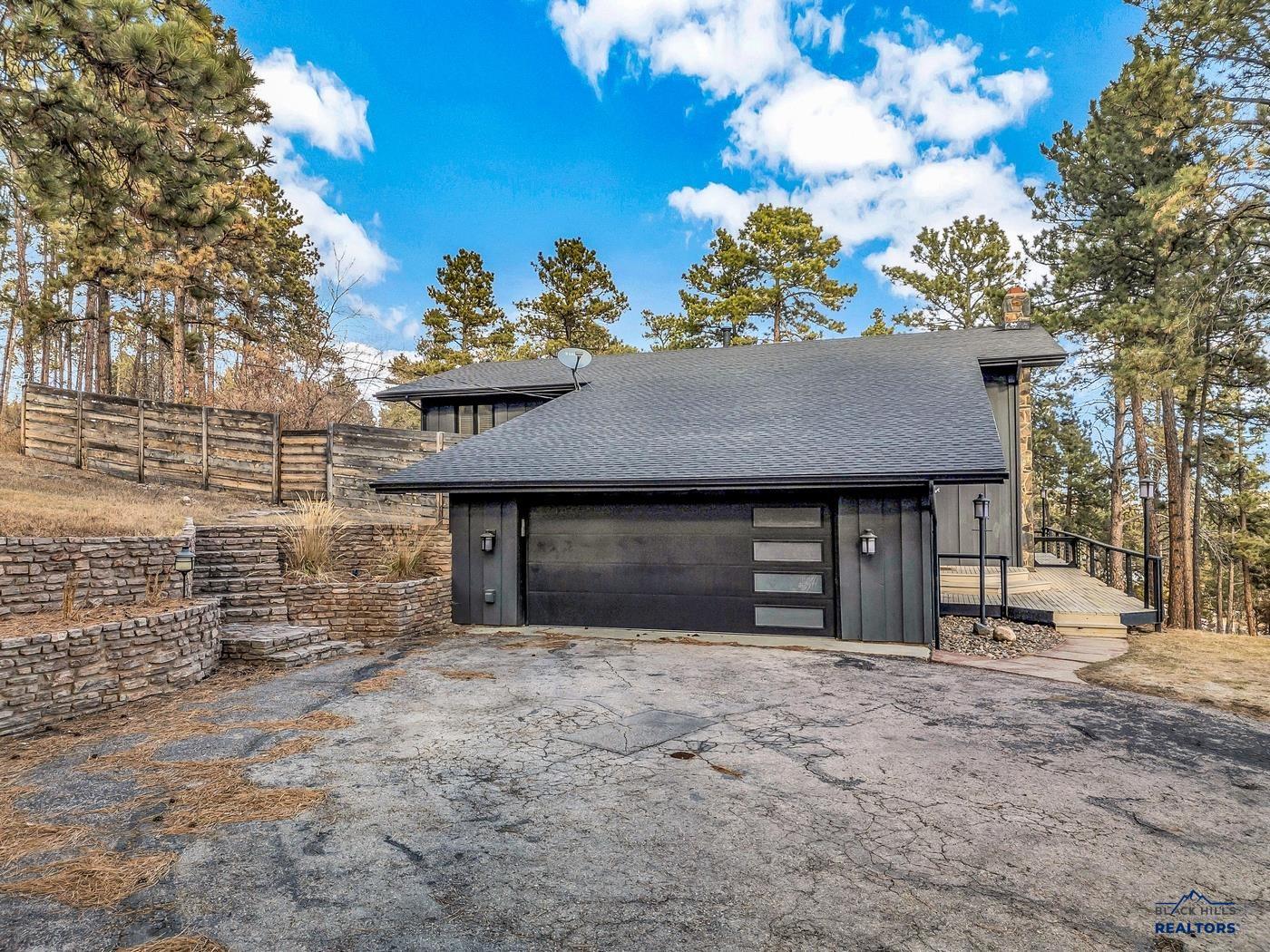 Rapid City, South Dakota, 57702, United States, ,3 BathroomsBathrooms,Residential,Active,1701616