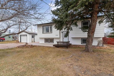 5514 SOLITAIRE DR Rapid City SD 57703